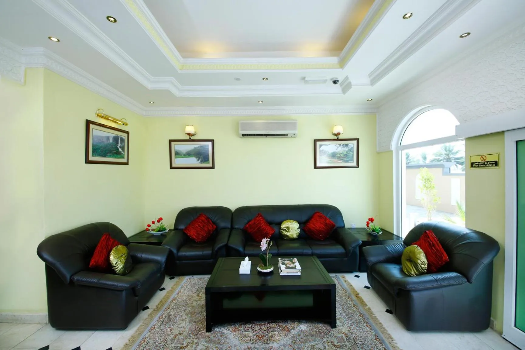 Lobby or reception in Muscat International Hotel