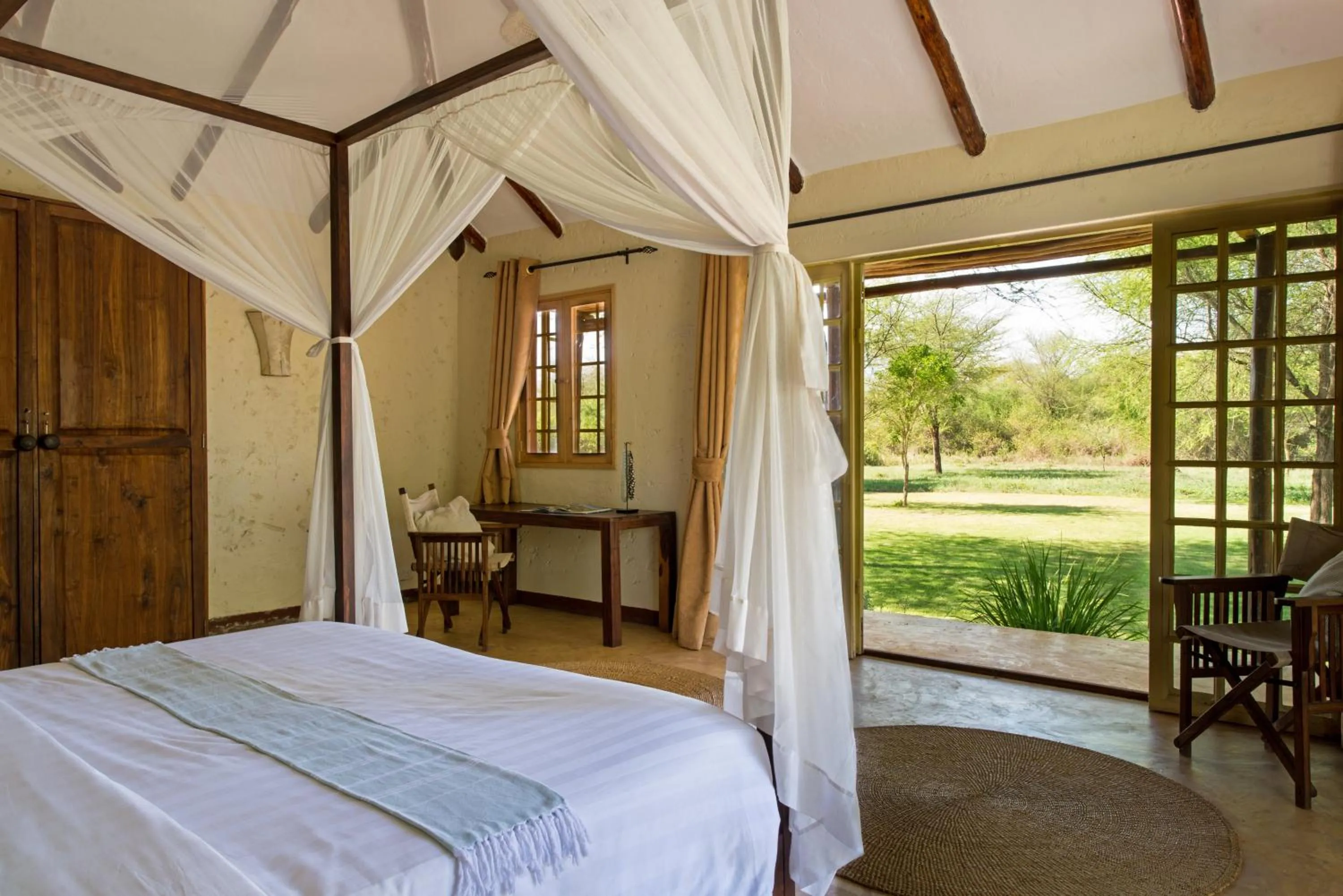 Bedroom, Bed in Kili Villa Kilimanjaro Luxury Retreat