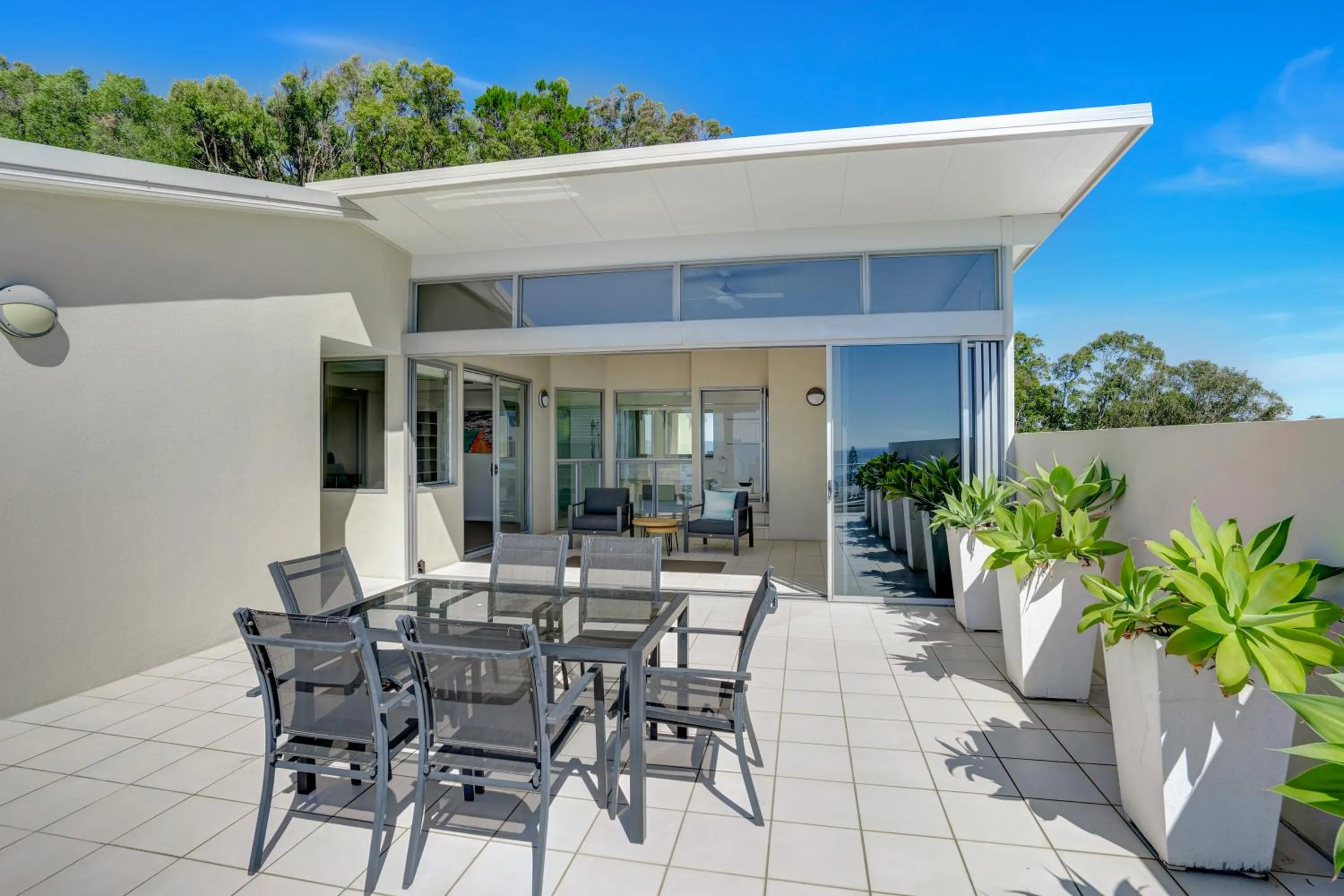 Balcony/Terrace in Rainbow Sea Resort