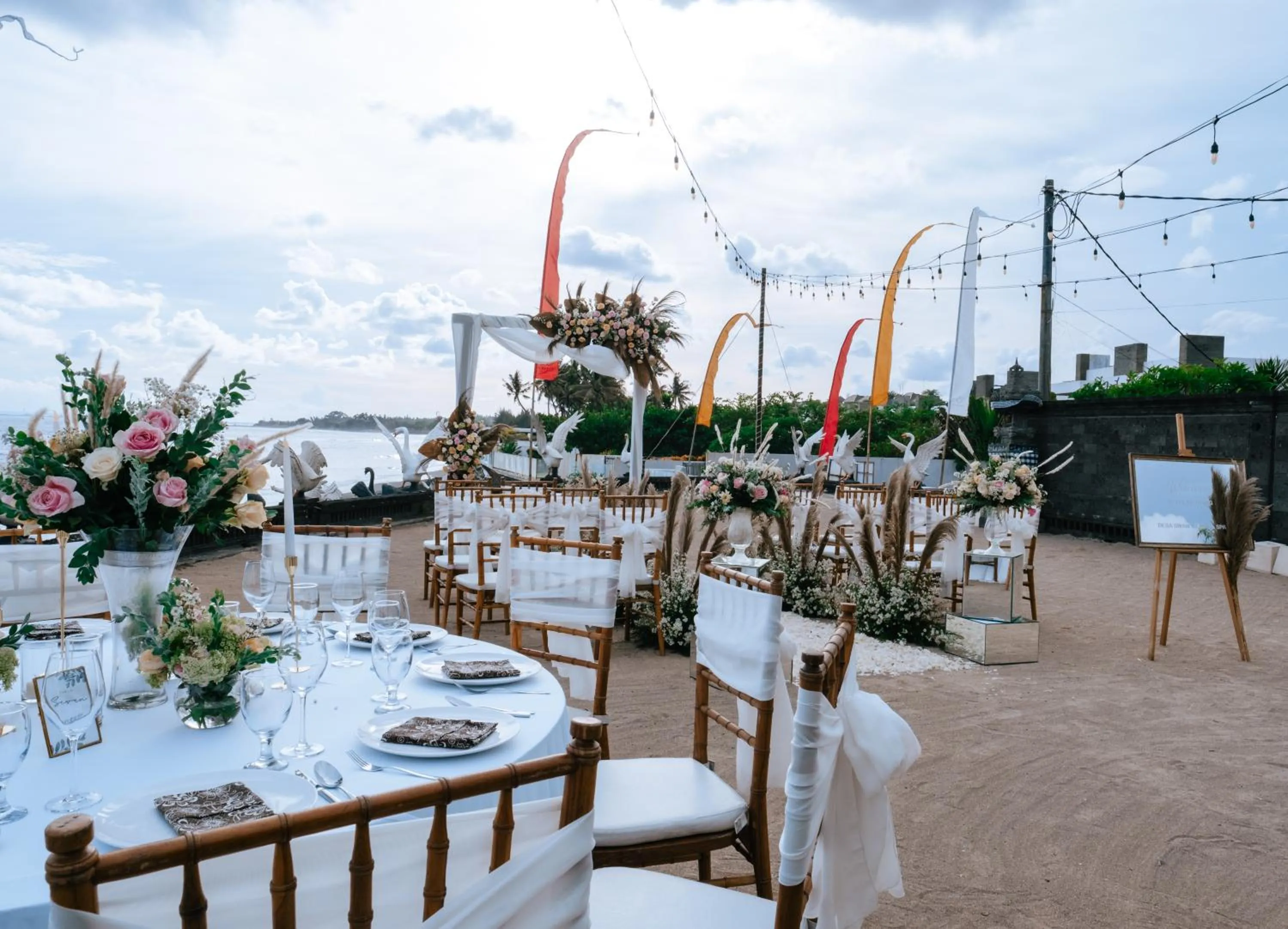 Restaurant/places to eat in Desa Swan Villas & SPA, Keramas