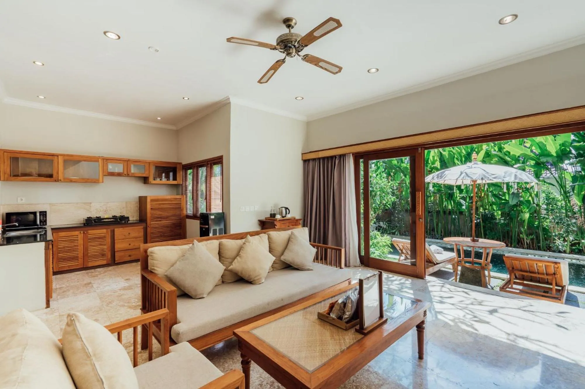 Living room in Desa Swan Villas & SPA, Keramas