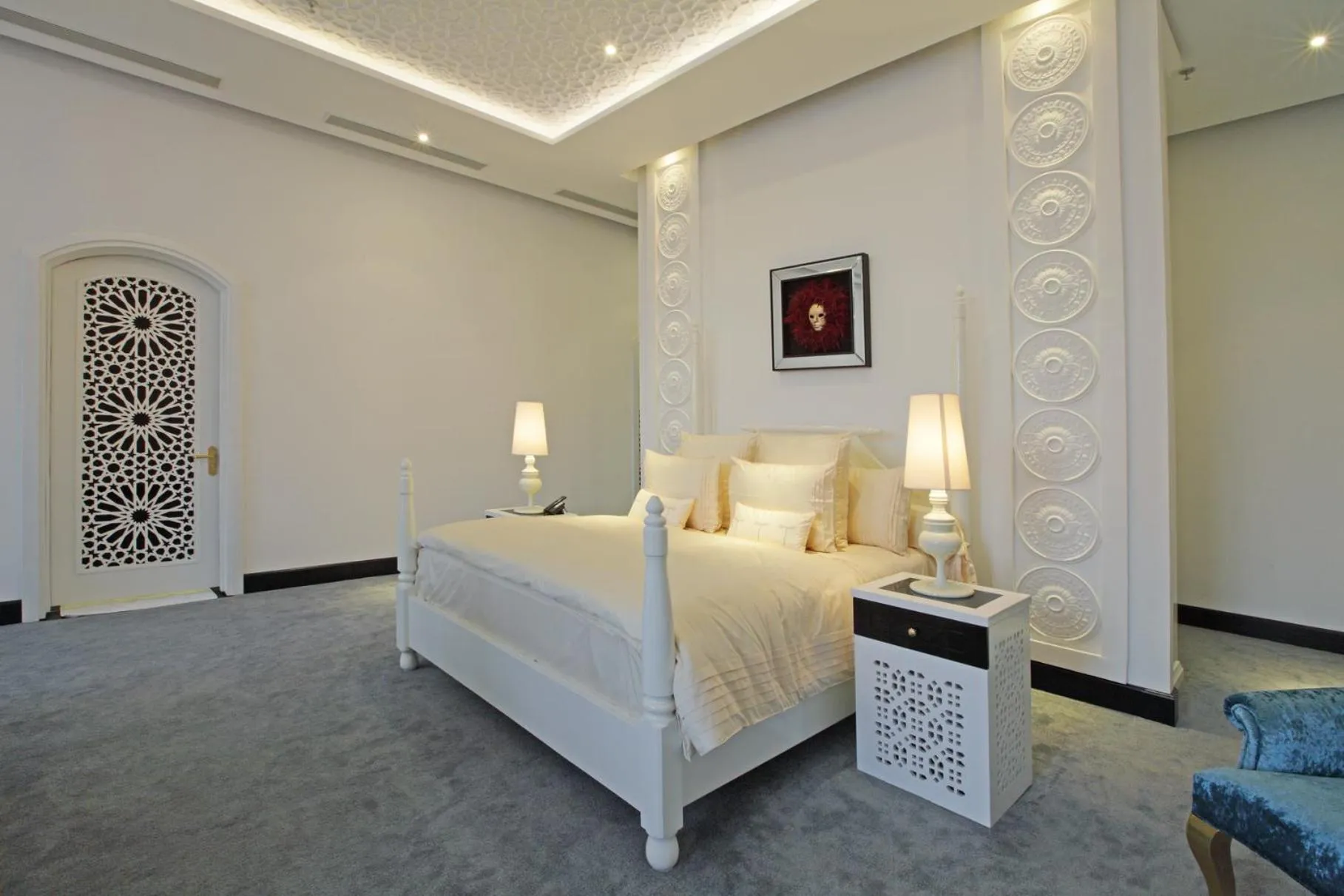 Bedroom, Bed in Chloe Gallery