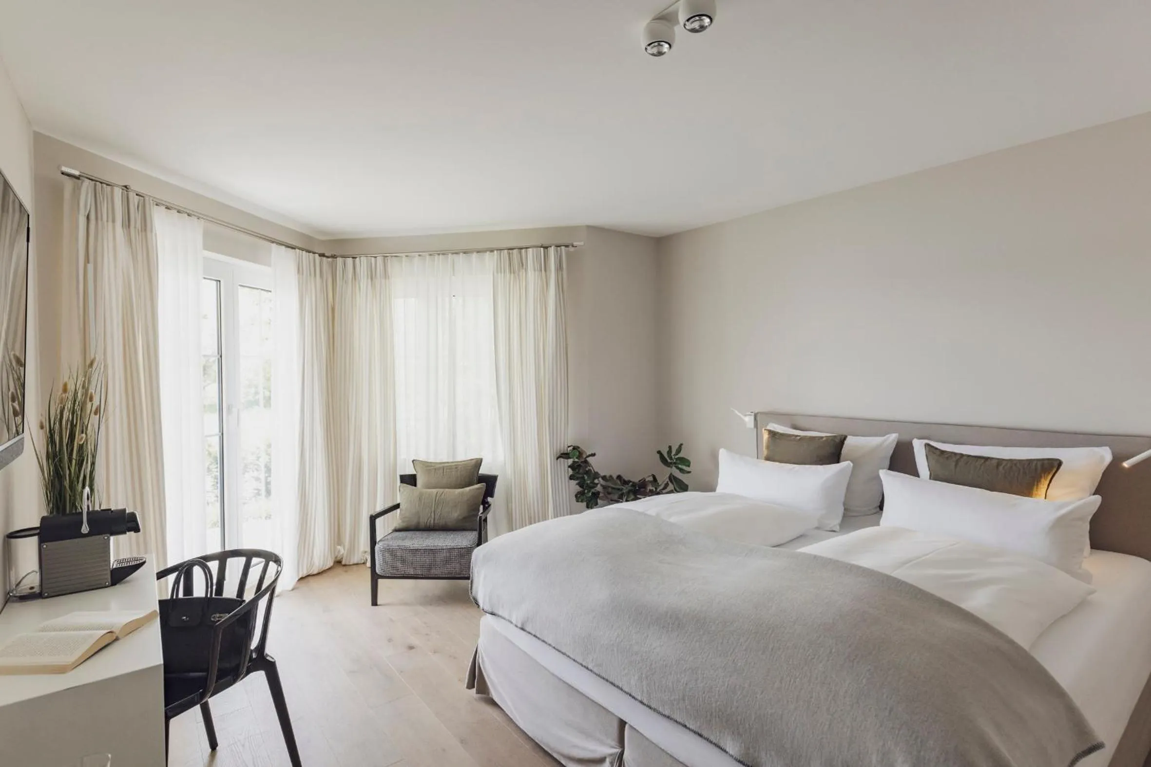 Bedroom, Bed in Hotel Caraleon