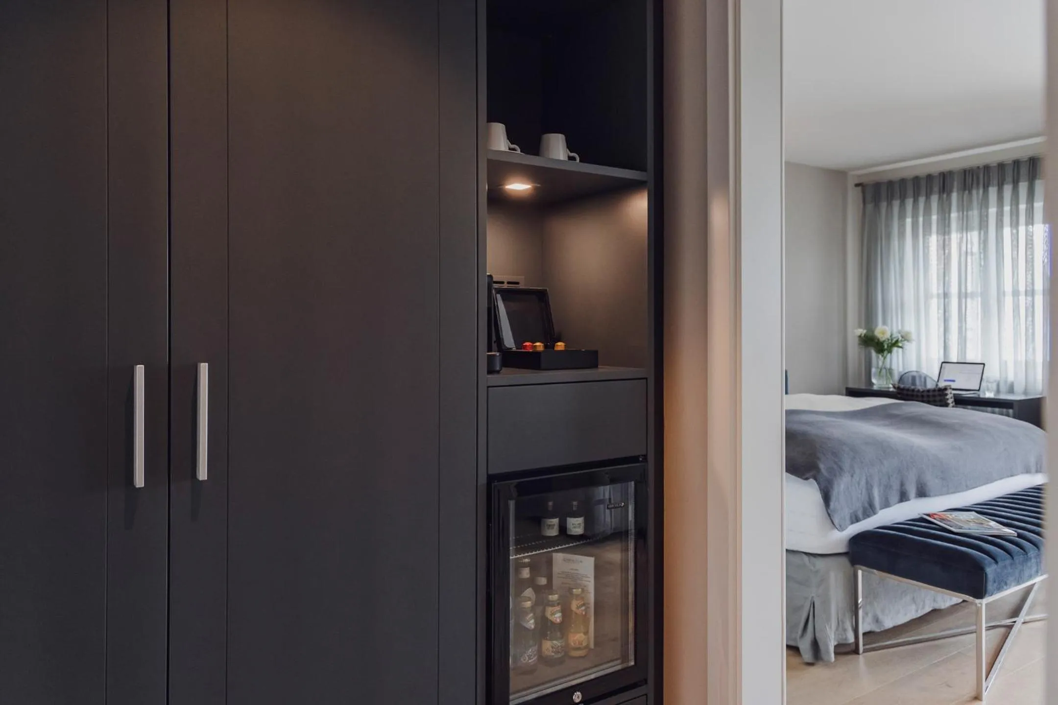 Coffee/tea facilities, Bed in Hotel Caraleon