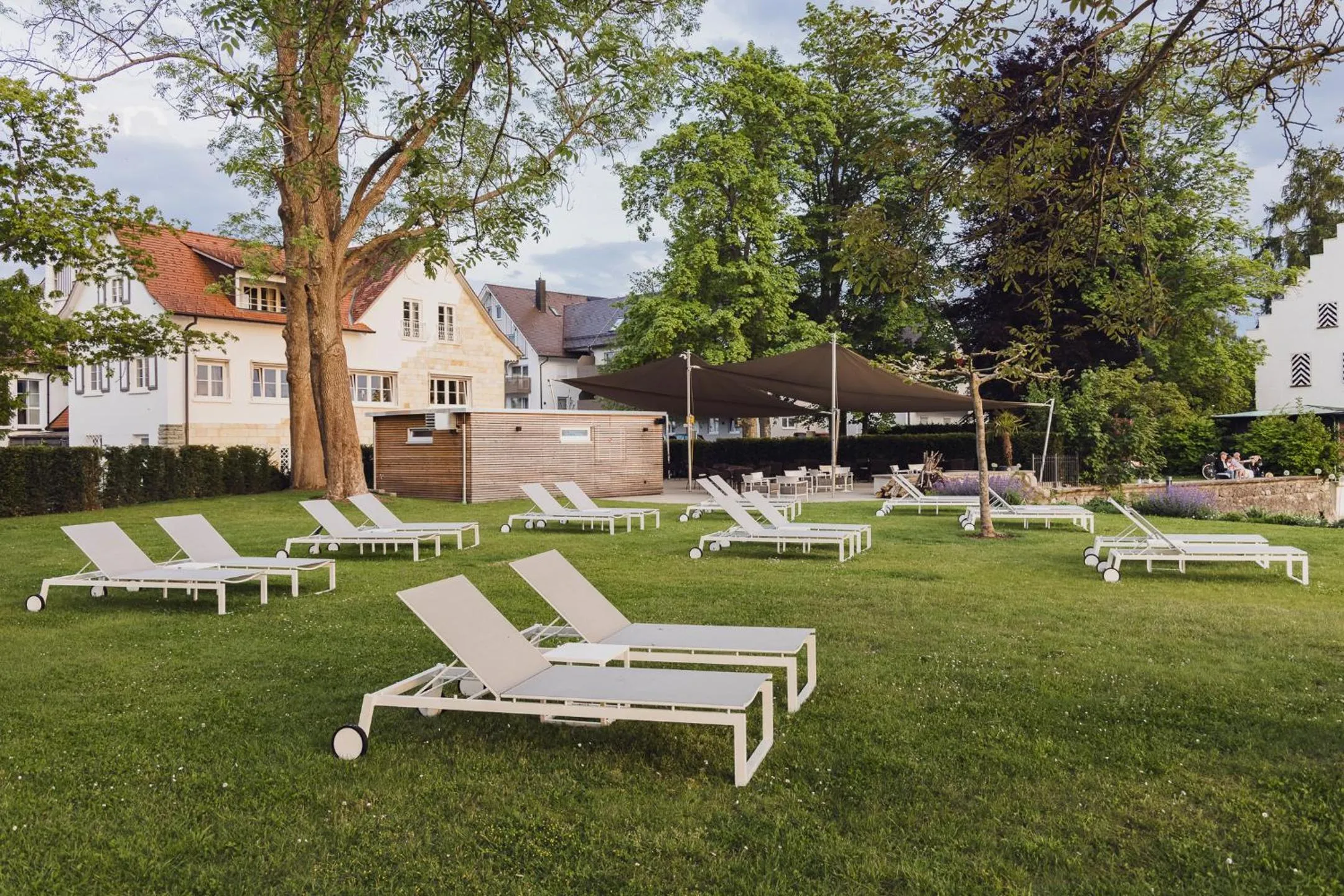 Day in Hotel Caraleon