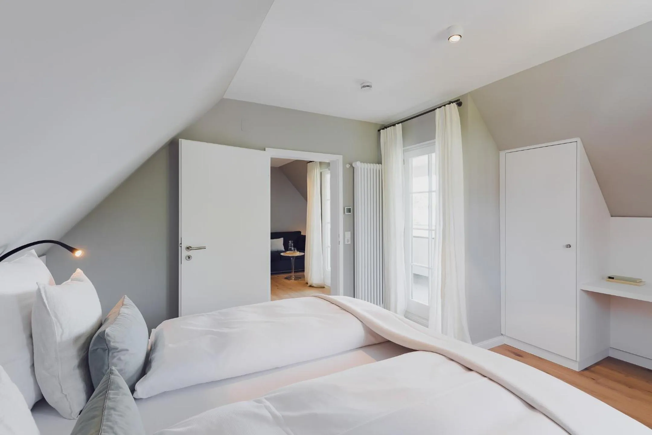 Bedroom, Bed in Hotel Caraleon