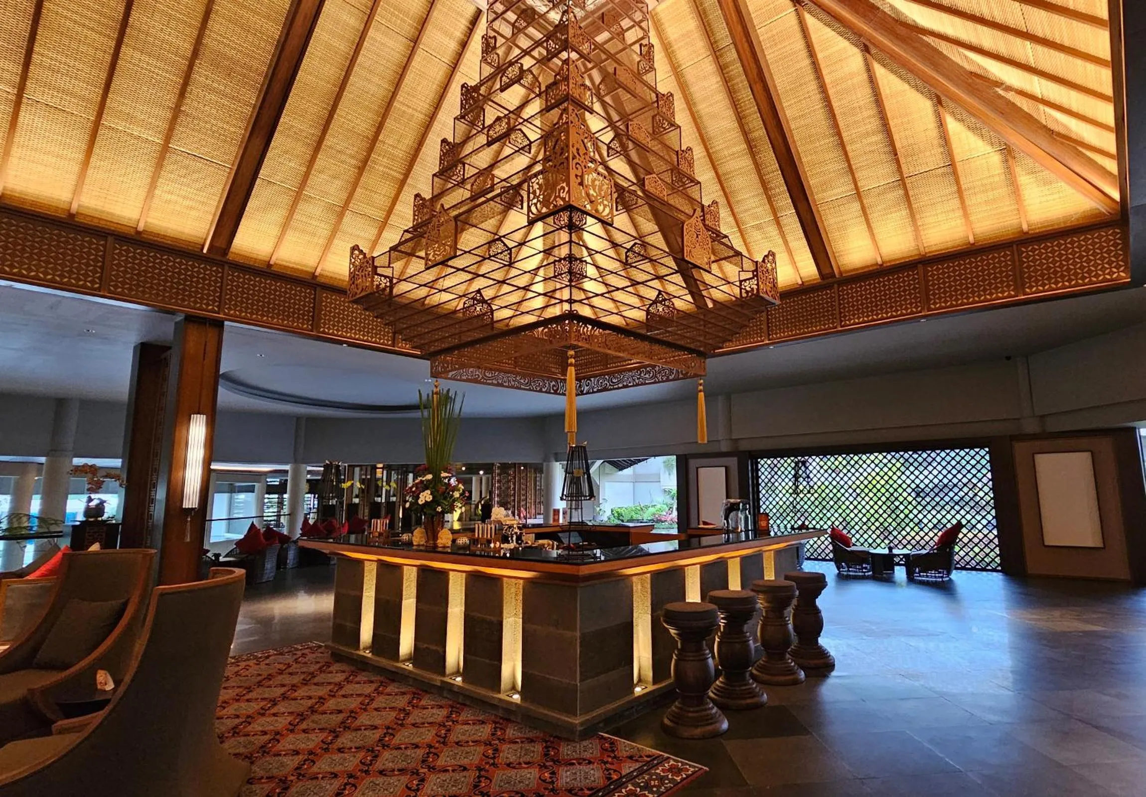 Lounge or bar in The Singhasari Resort Batu