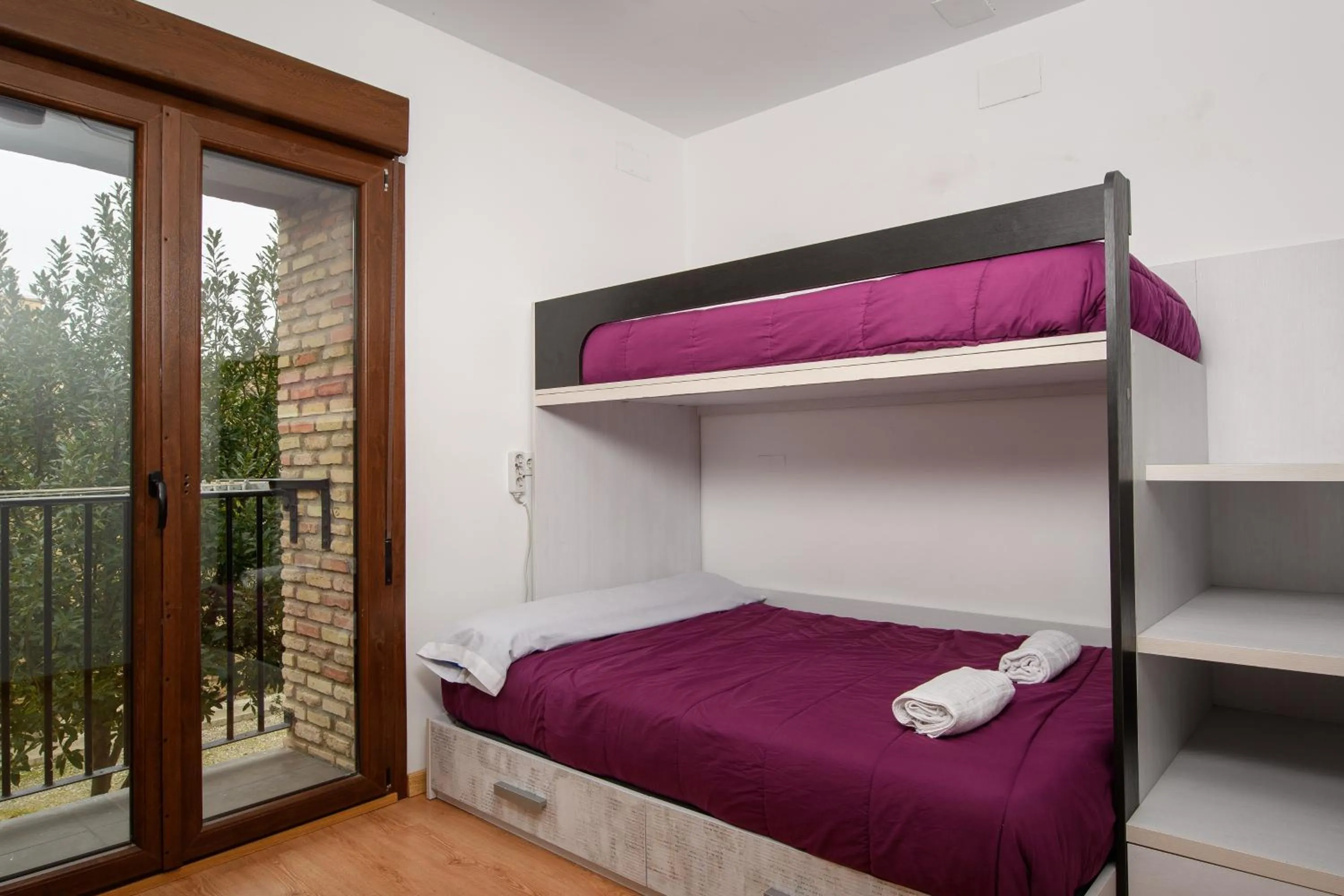 Photo of the whole room, Bed in Albergue Estrella Guia