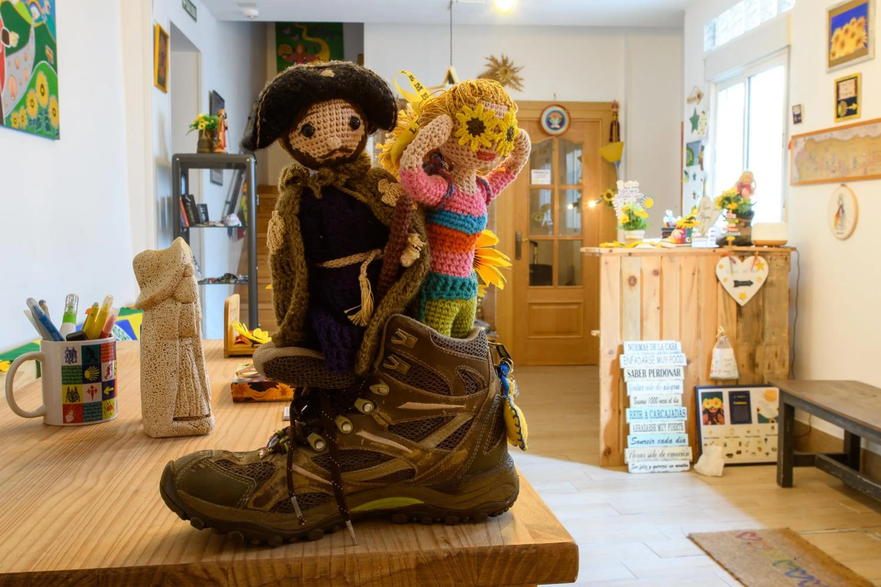 Lobby or reception in Albergue Estrella Guia