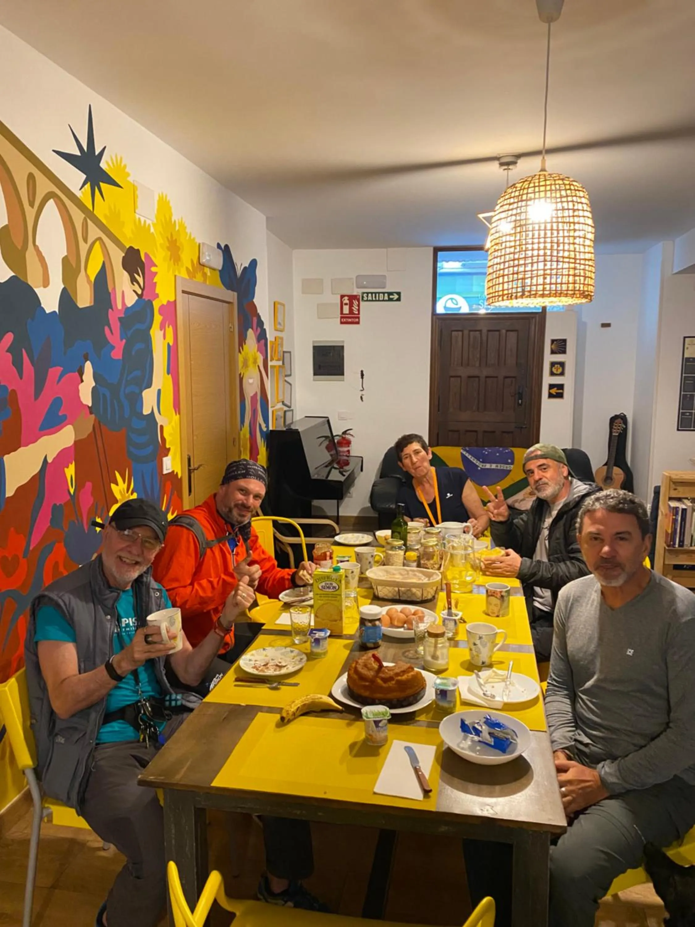 Food and drinks in Albergue Estrella Guia