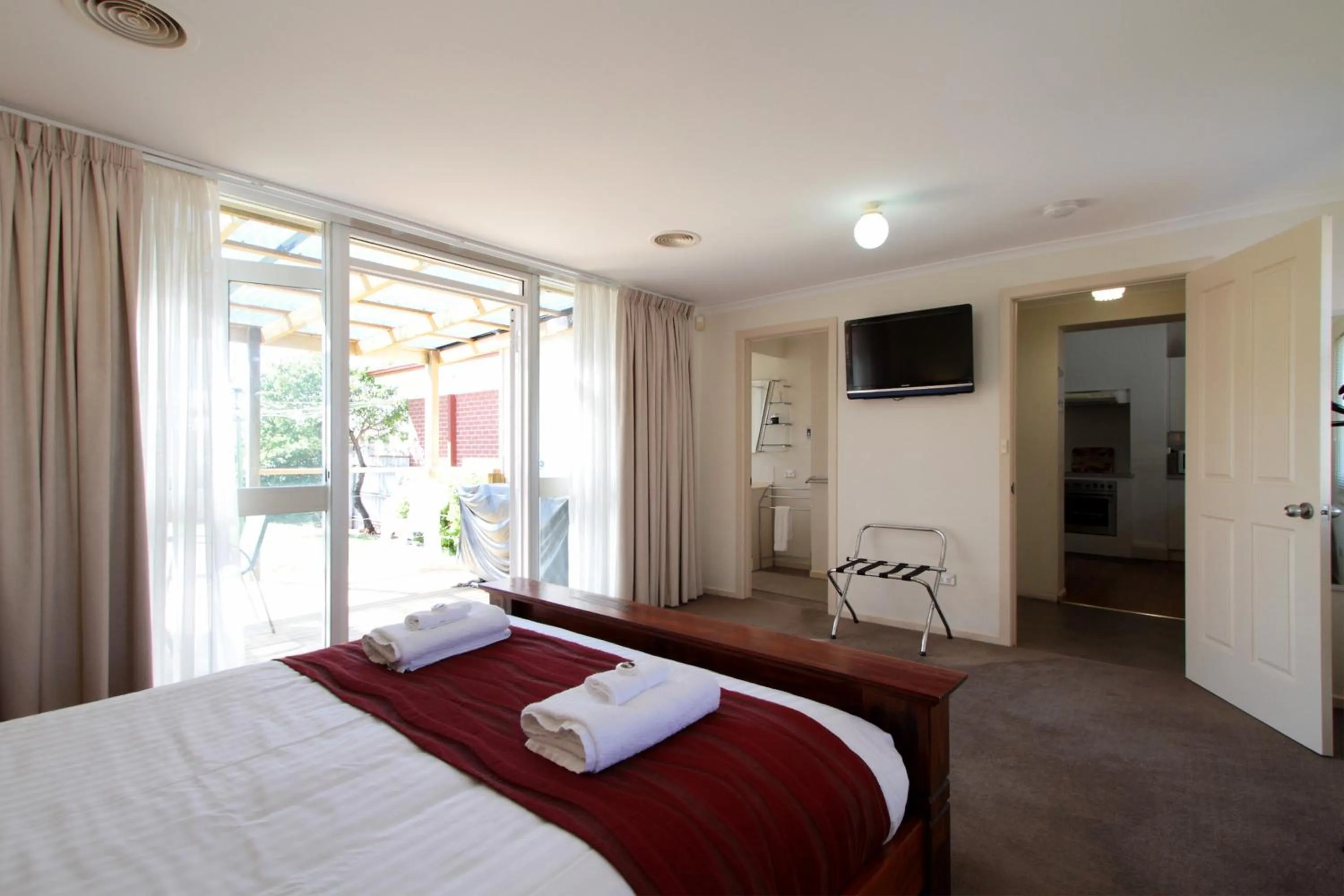 Bedroom, Bed in Moonah Central Apartments