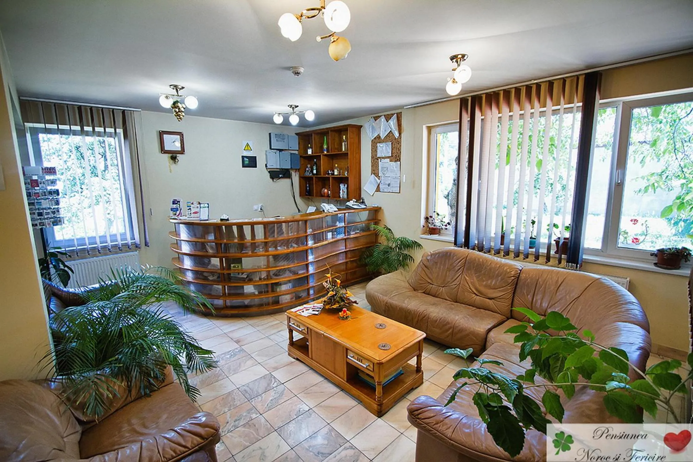 Lobby or reception in Noroc si Fericire