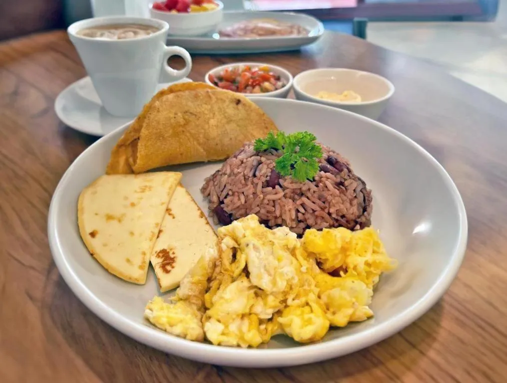 Breakfast in Surf Ranch Tamarindo