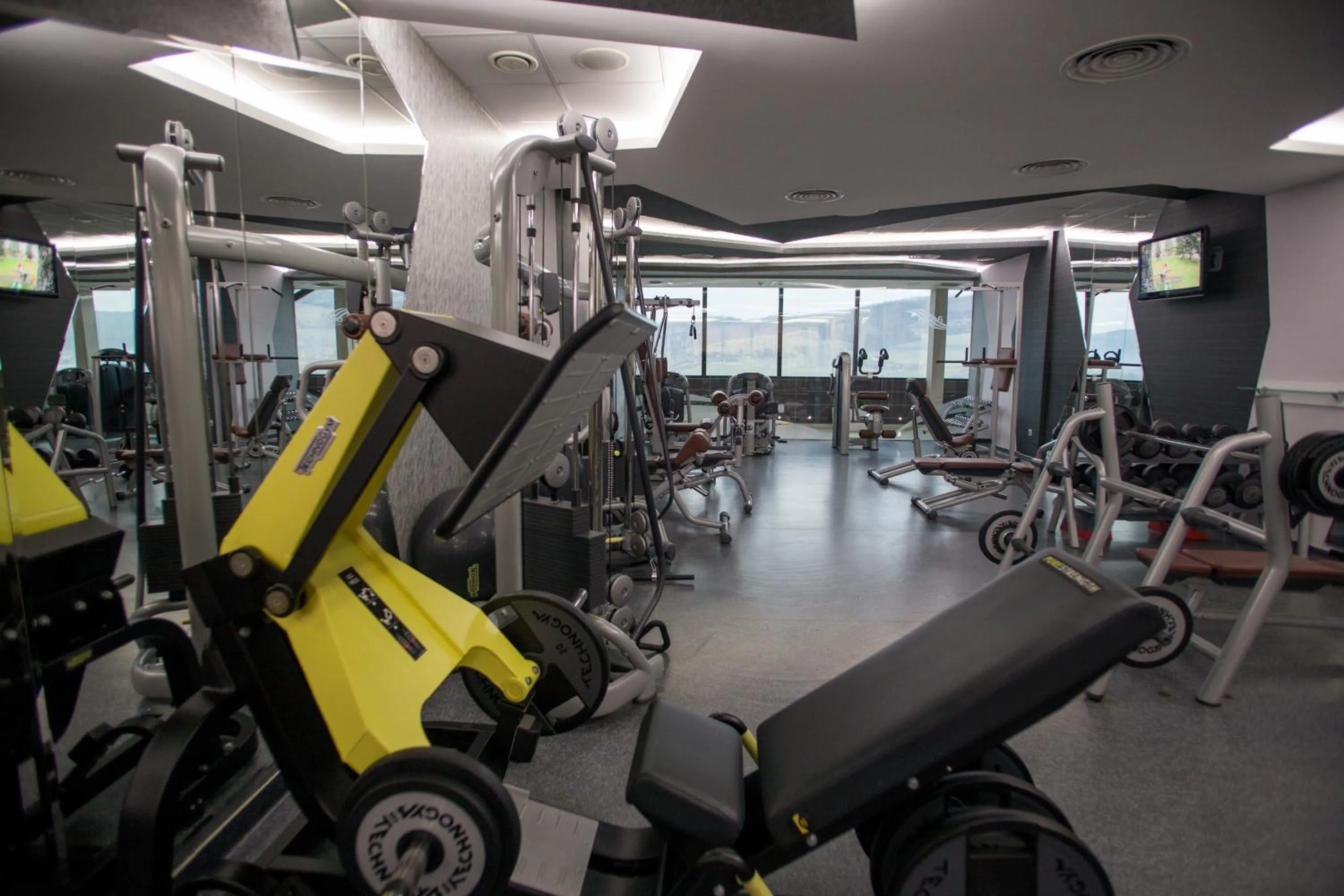 Fitness centre/facilities in Business Hotel Conference Center & Spa