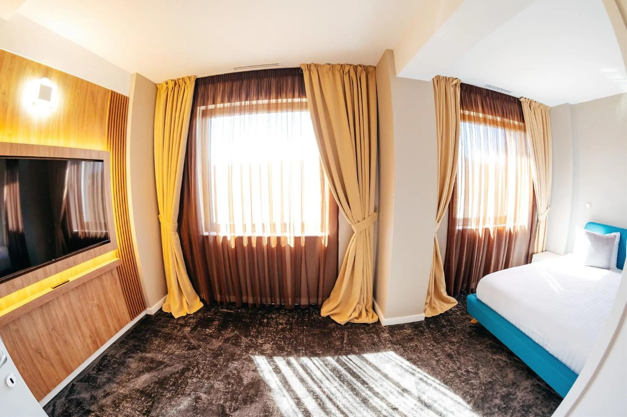 Bed in Business Hotel Conference Center & Spa