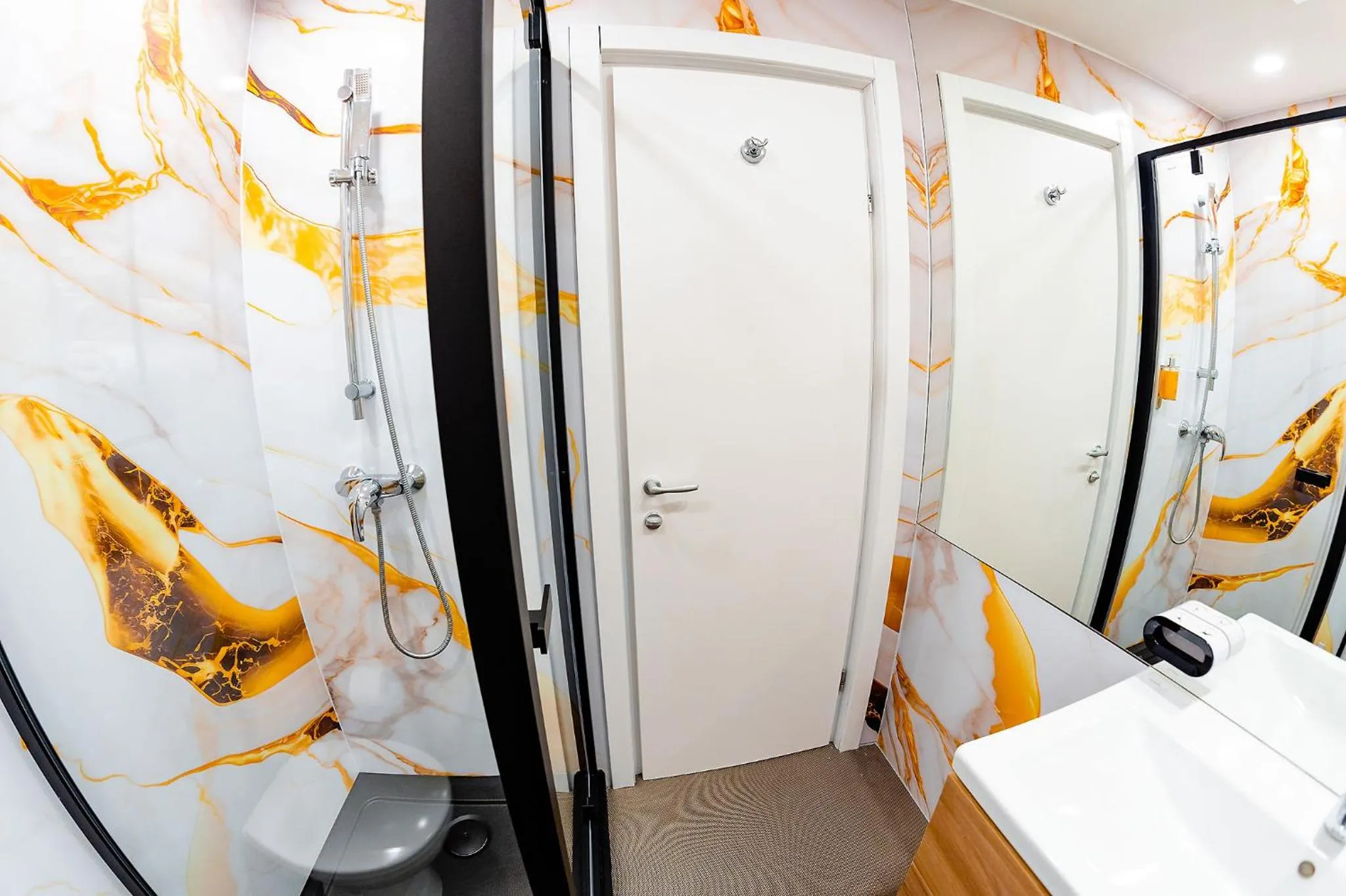 Business Hotel Conference Center & Spa