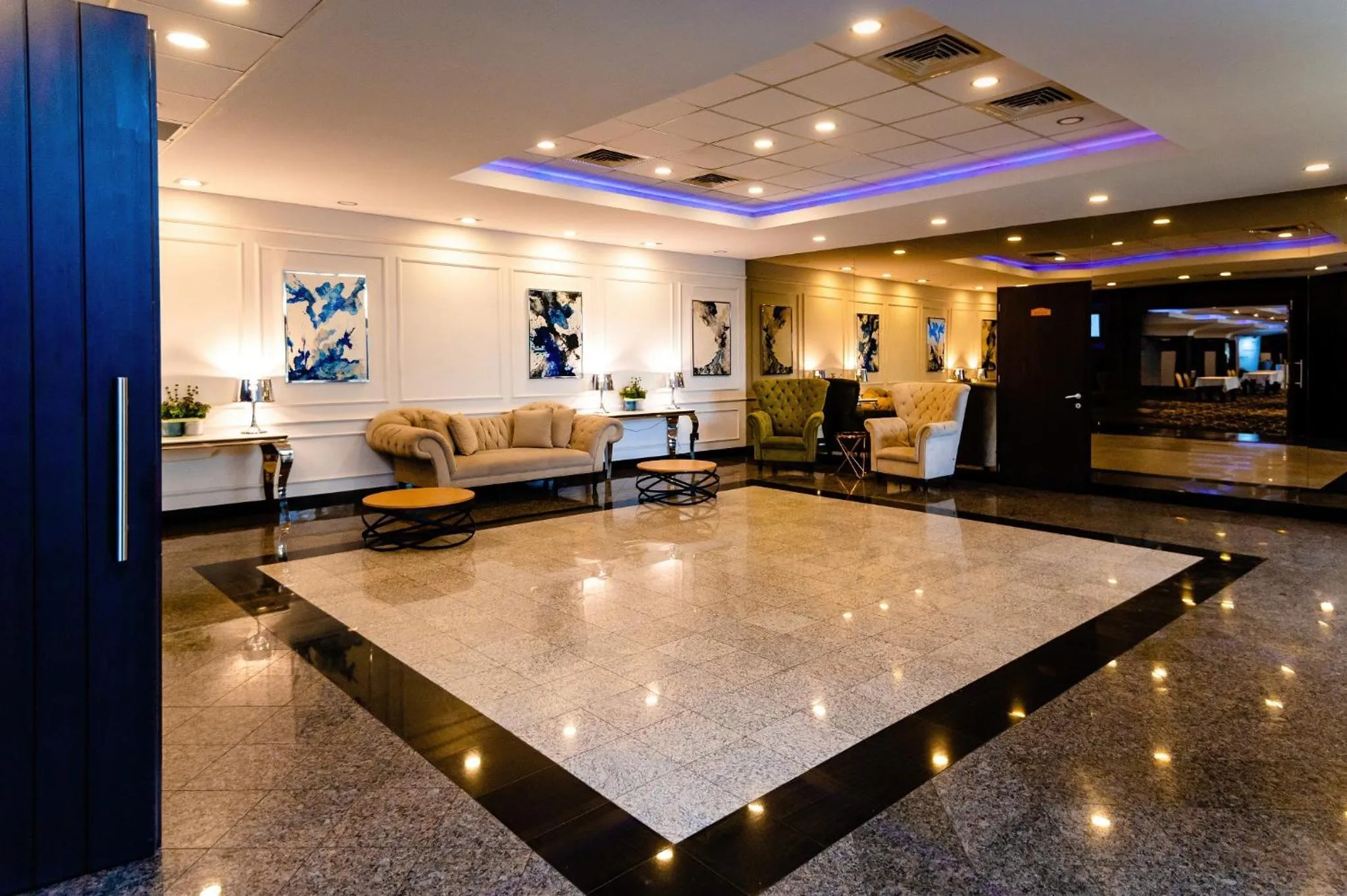 Lobby or reception in Business Hotel Conference Center & Spa