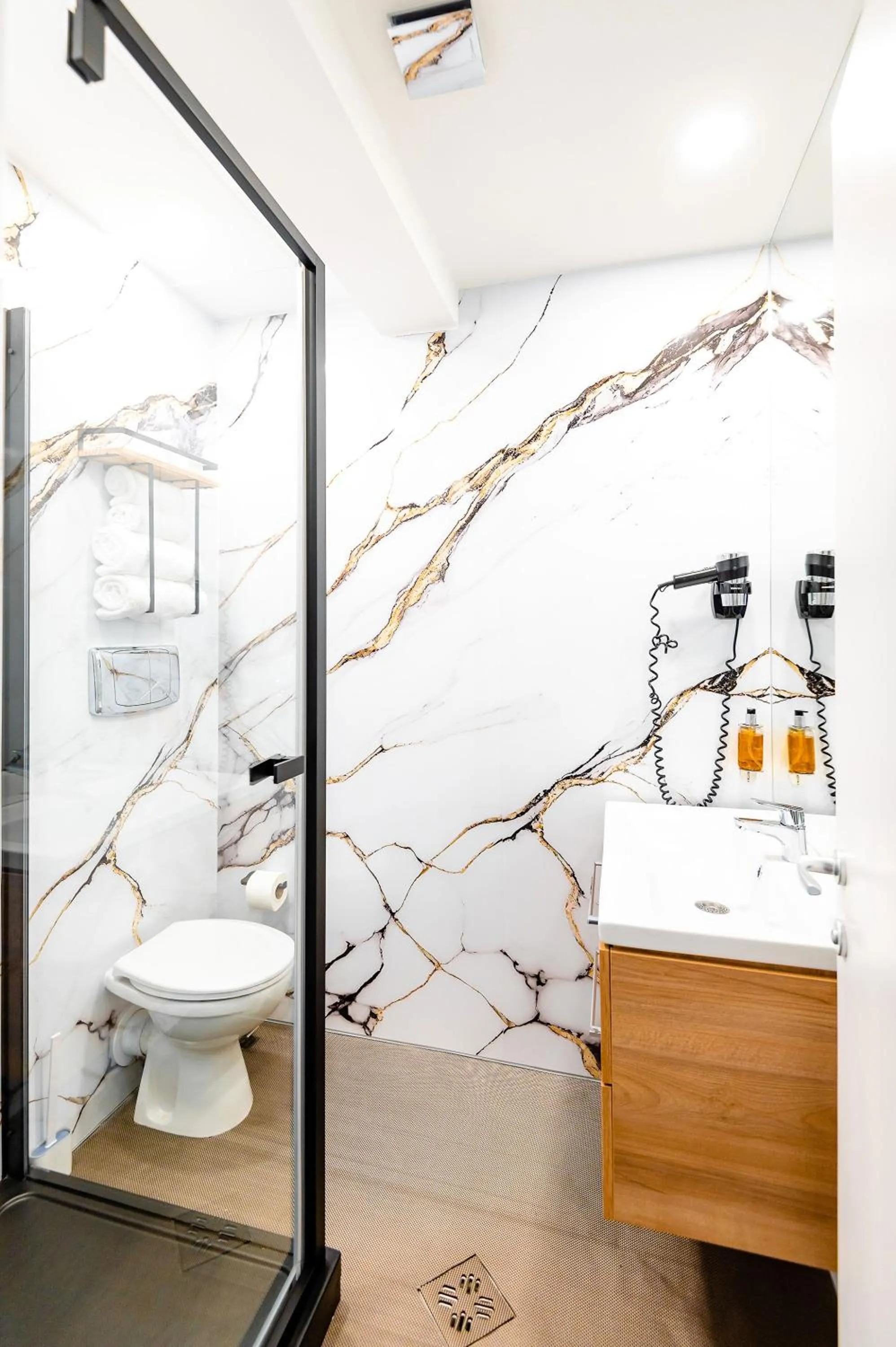 Business Hotel Conference Center & Spa