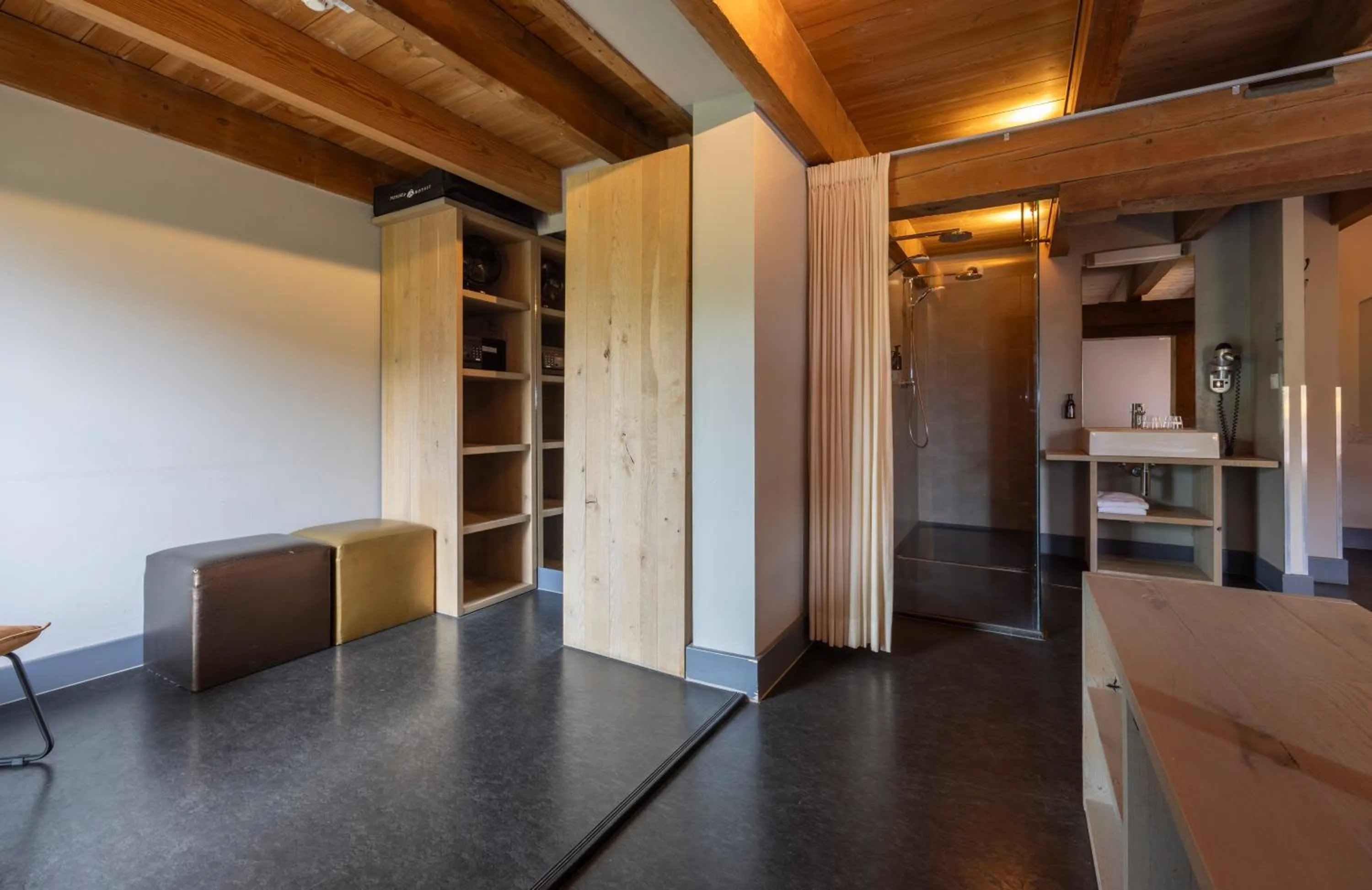 Bathroom in Fletcher Hotel-Restaurant Kasteel Coevorden