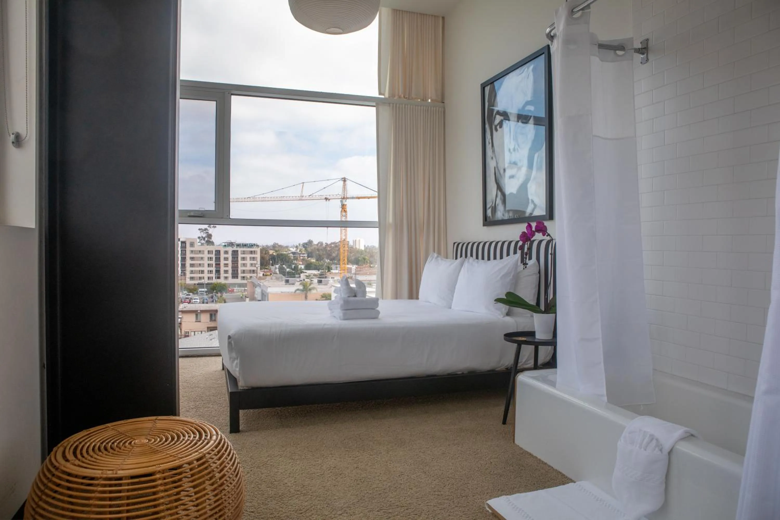 Bed in Abpopa Hillcrest