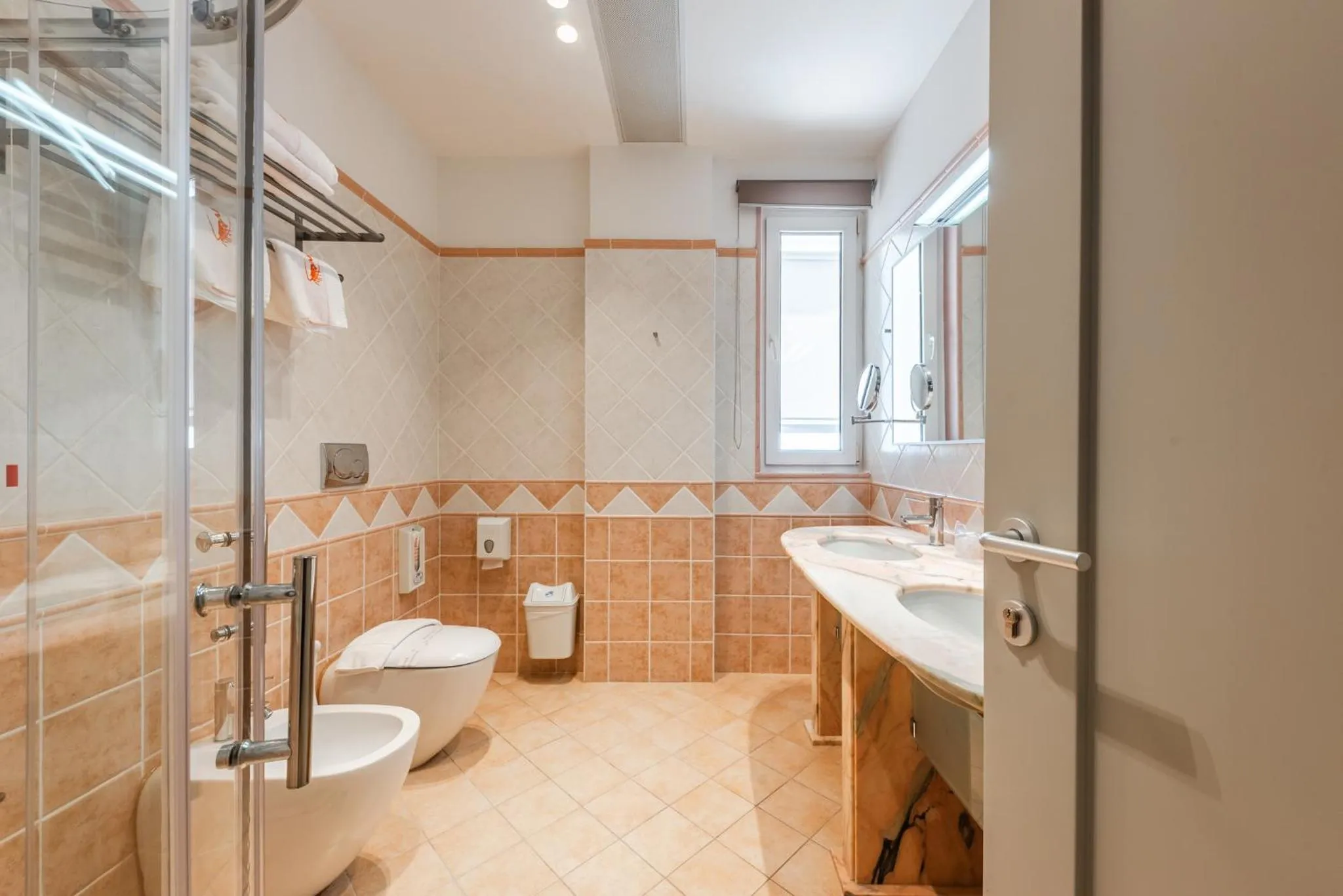 Shower in Aragosta Hotel