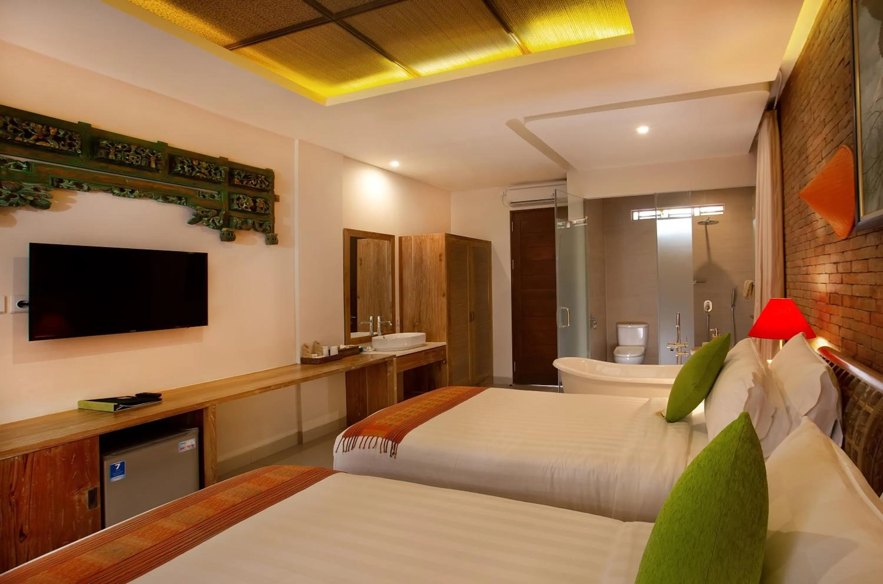 Bathroom, Bed in Green Field Resort Ubud