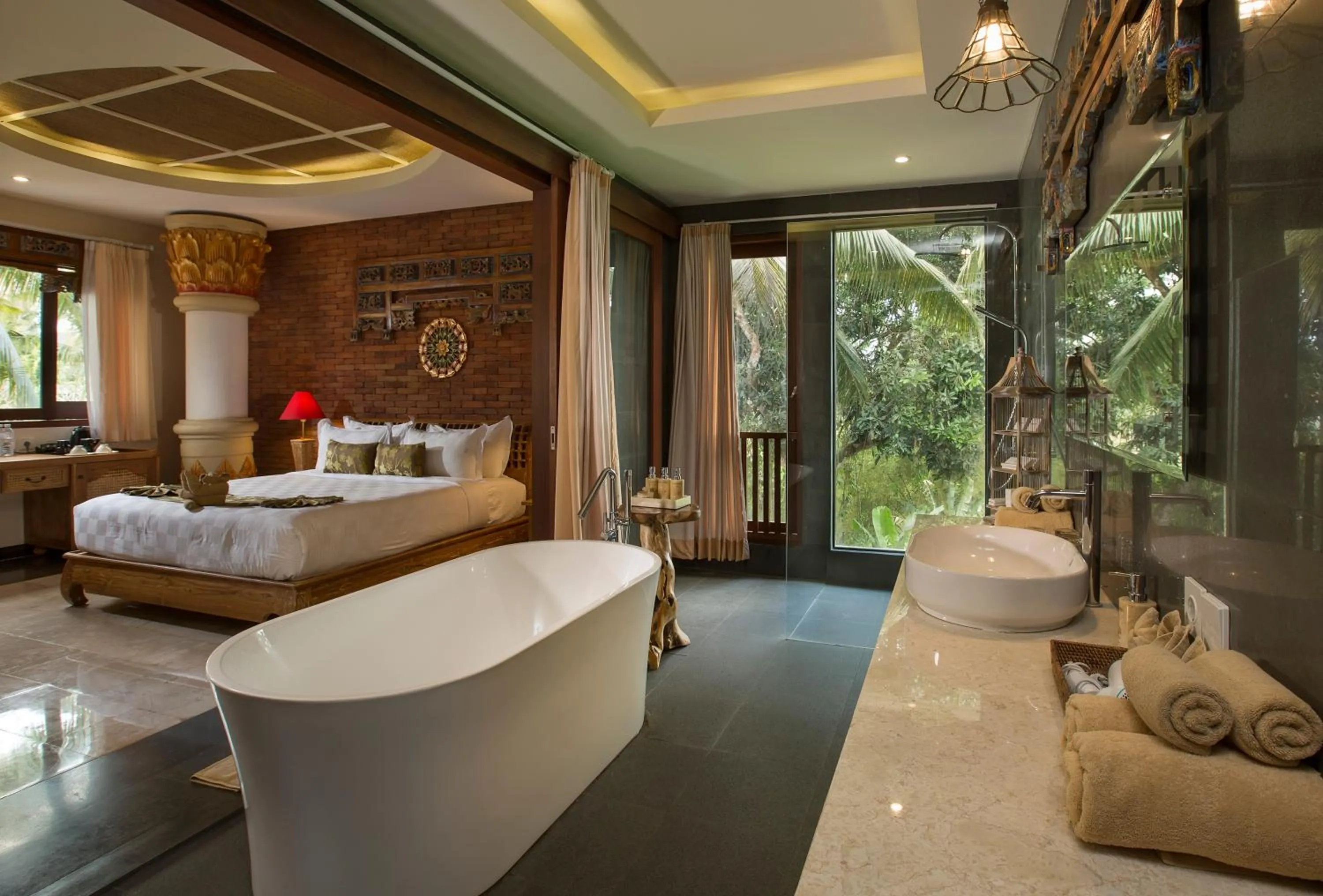 Bathroom, Bed in Green Field Resort Ubud