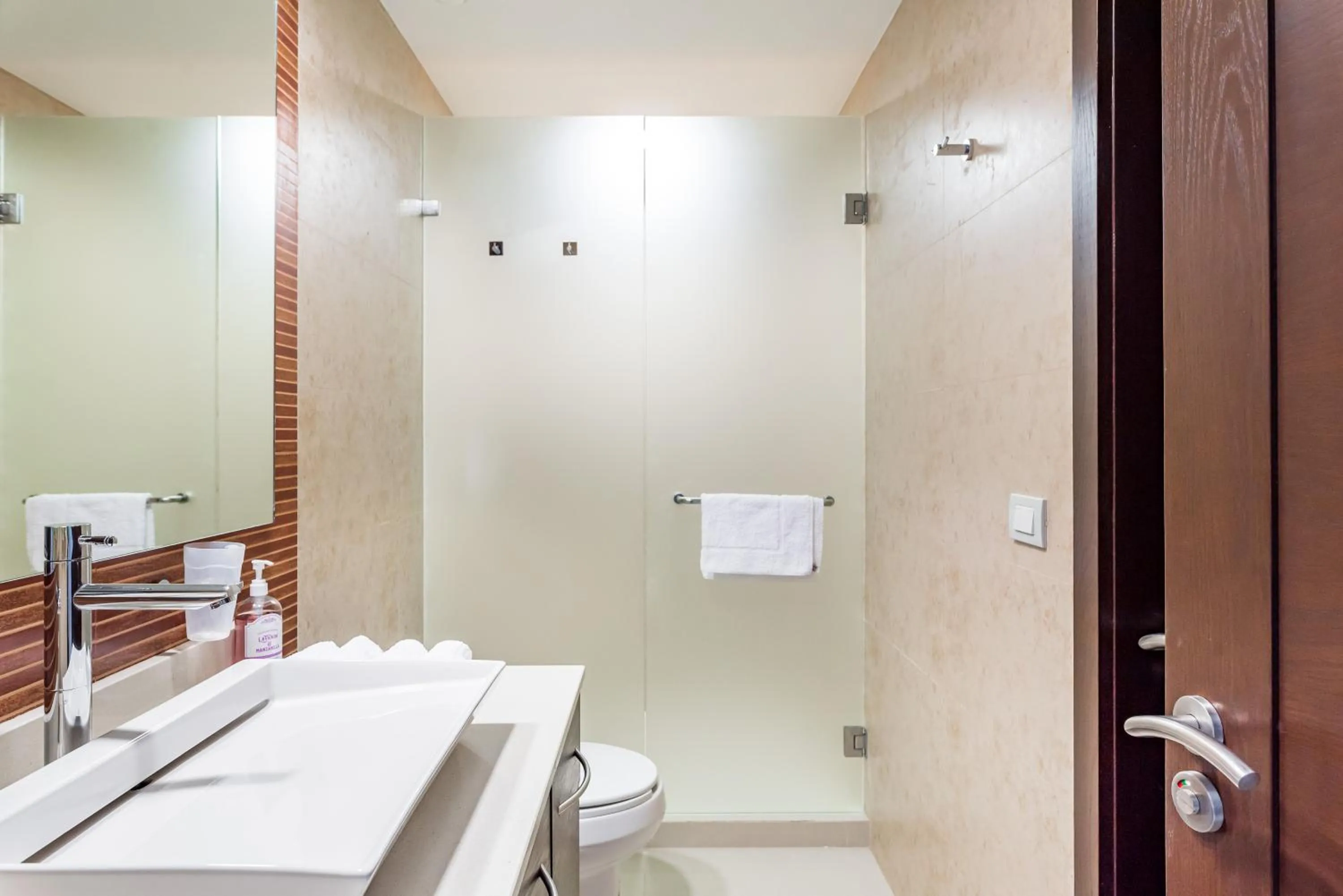 Bed in Mareazul Beach Front Condos At playa del Carmen