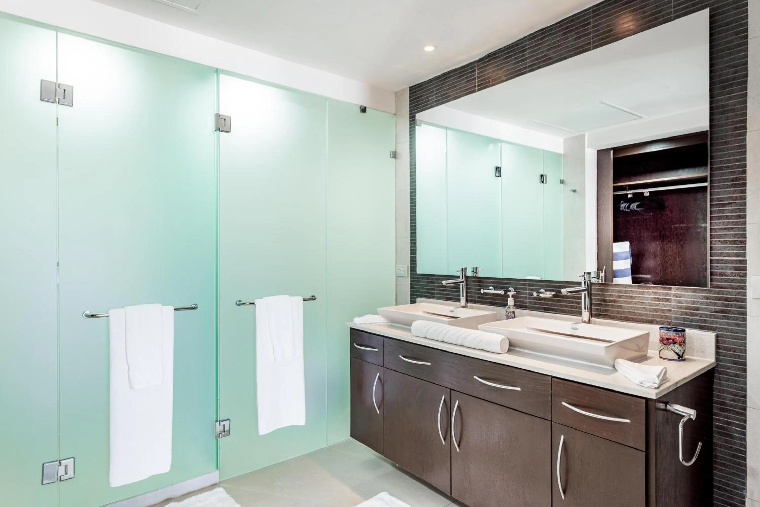 Mareazul Beach Front Condos At playa del Carmen