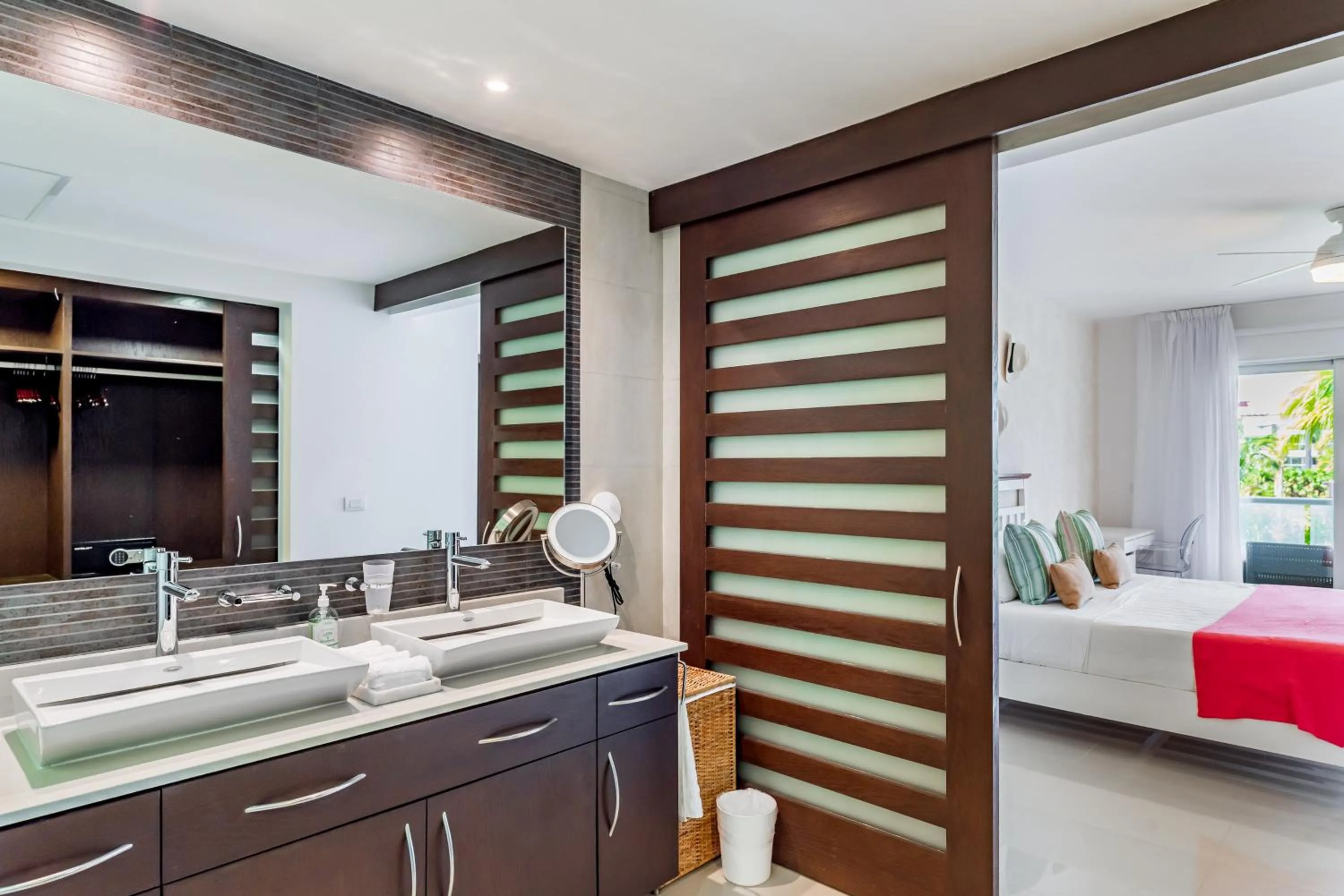 Bed in Mareazul Beach Front Condos At playa del Carmen