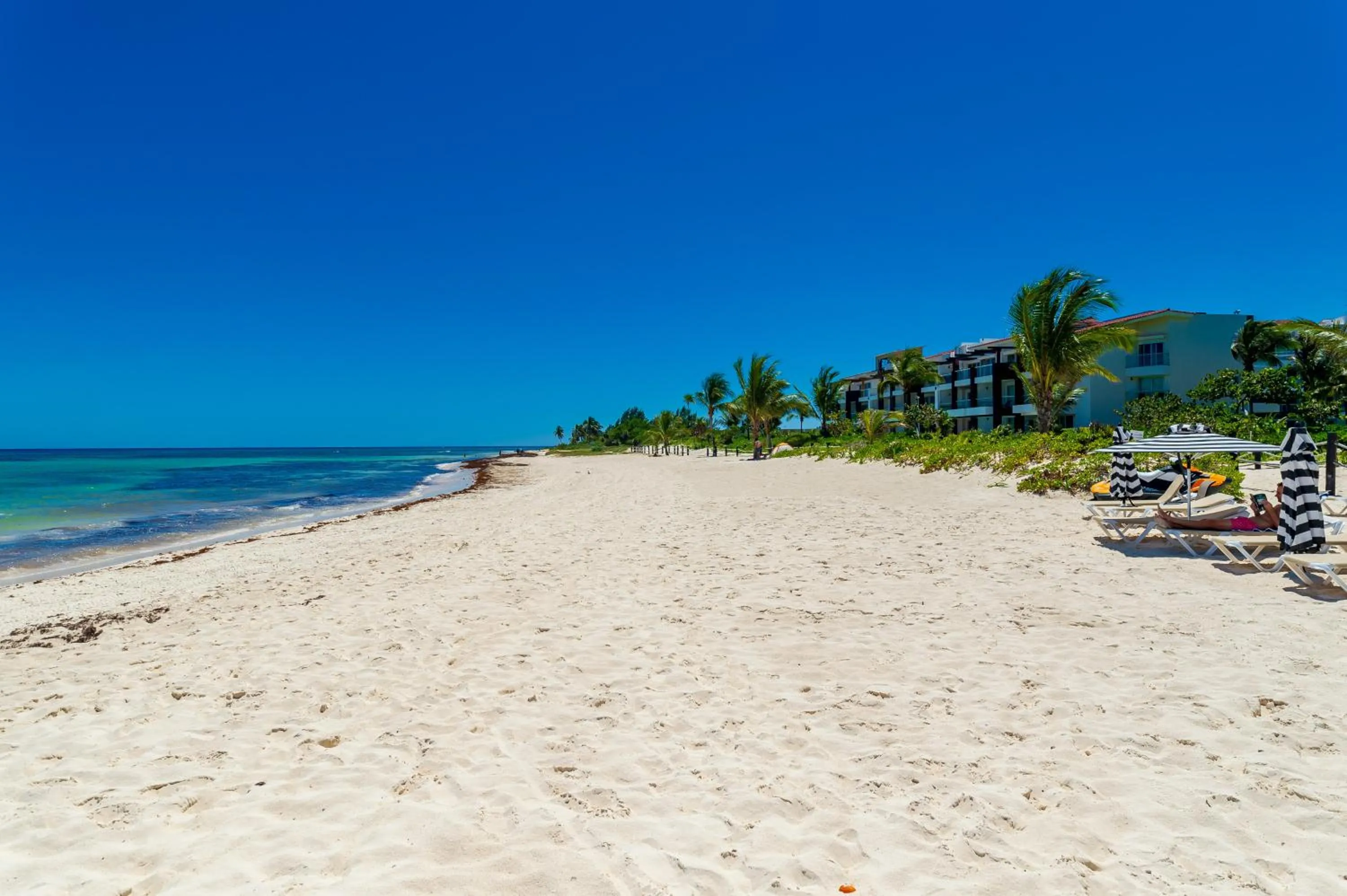 Mareazul Beach Front Condos At playa del Carmen