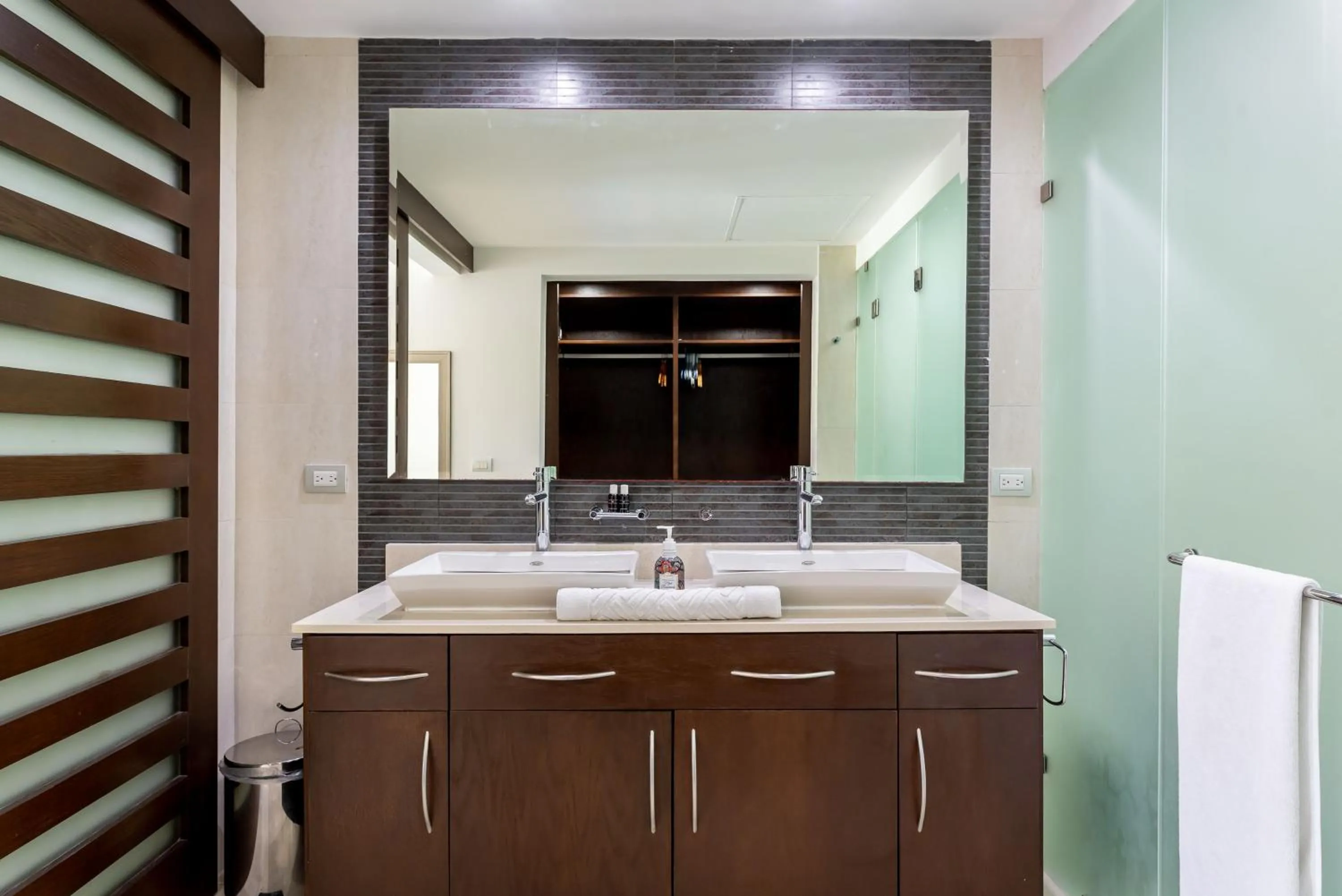 Mareazul Beach Front Condos At playa del Carmen