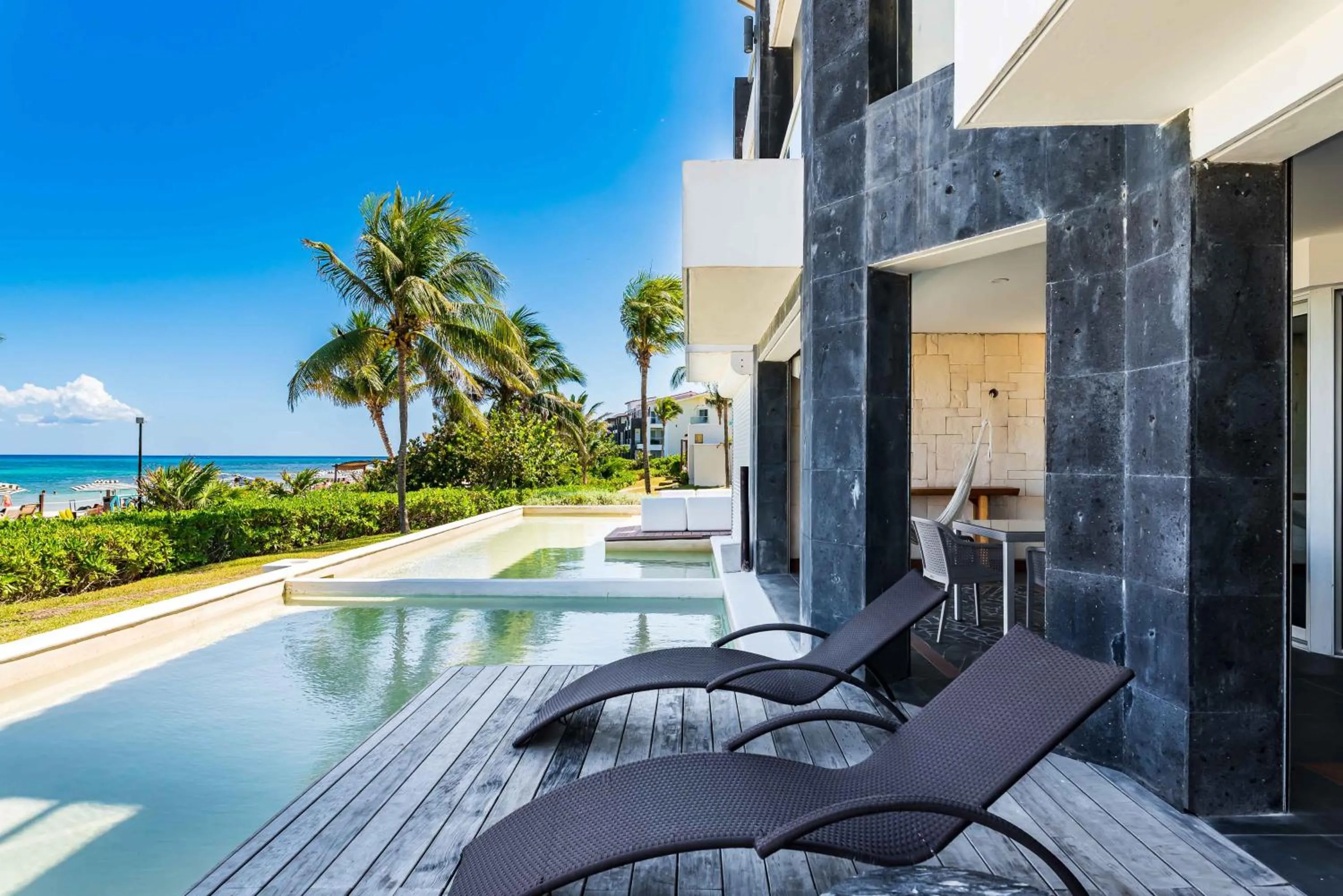 Mareazul Beach Front Condos At playa del Carmen