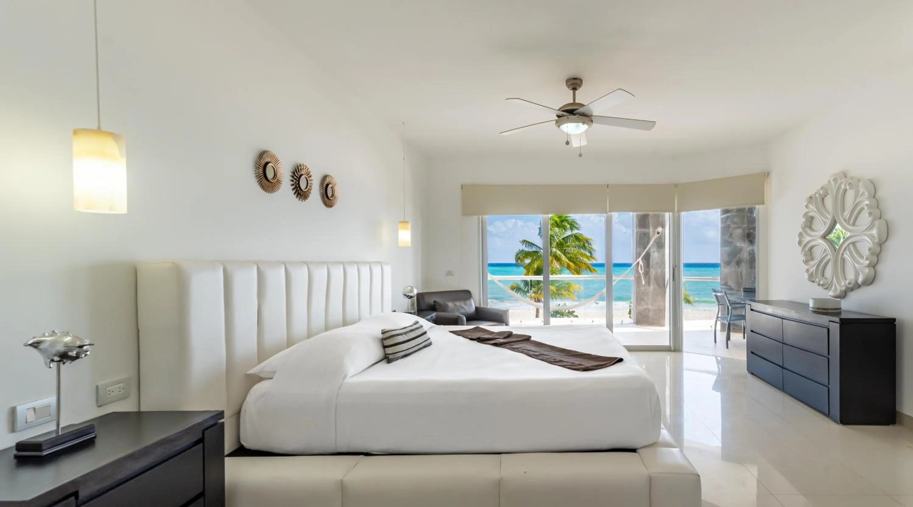 Bed in Mareazul Beach Front Condos At playa del Carmen