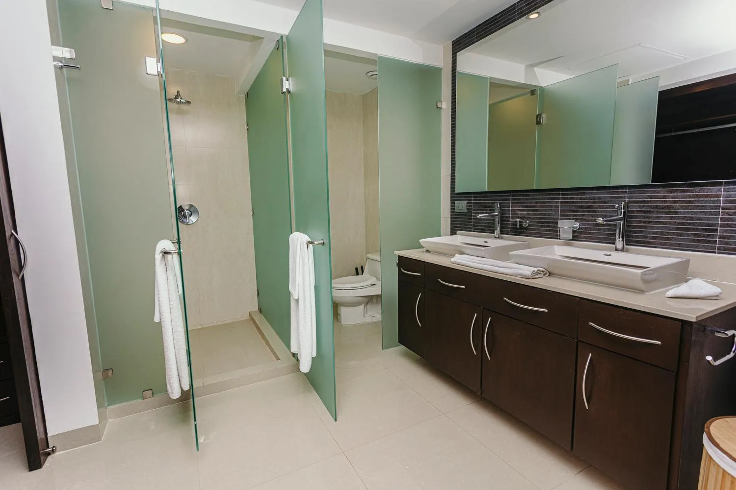 Mareazul Beach Front Condos At playa del Carmen