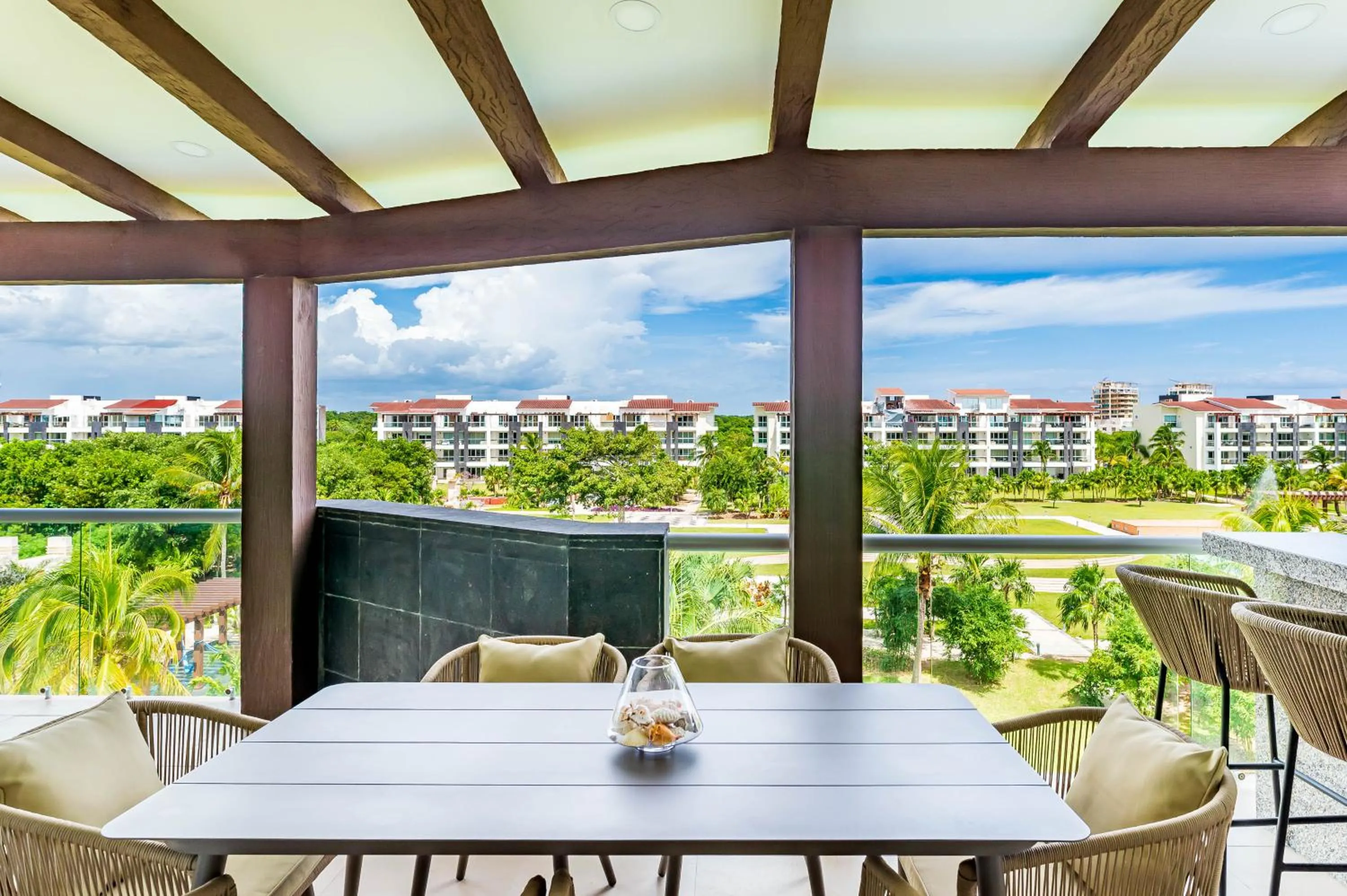 Mareazul Beach Front Condos At playa del Carmen