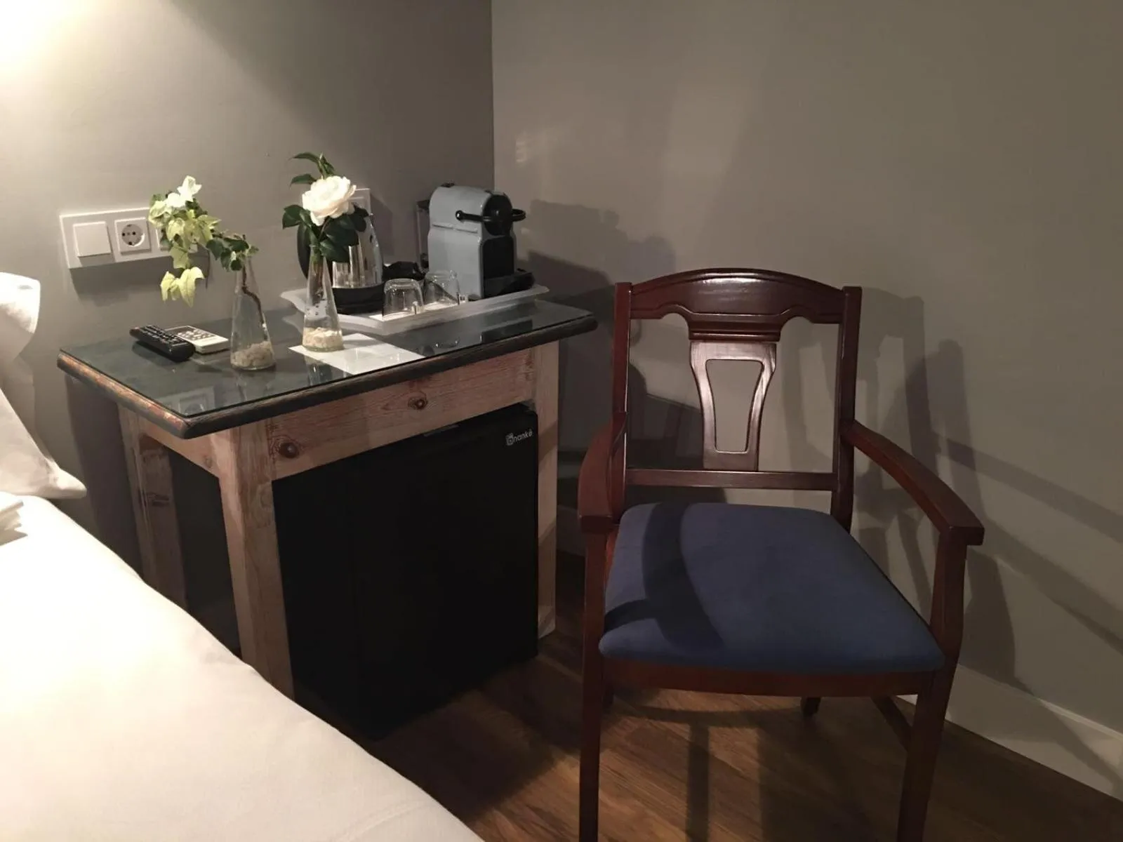 Decorative detail in Hostal Los Castañuelos