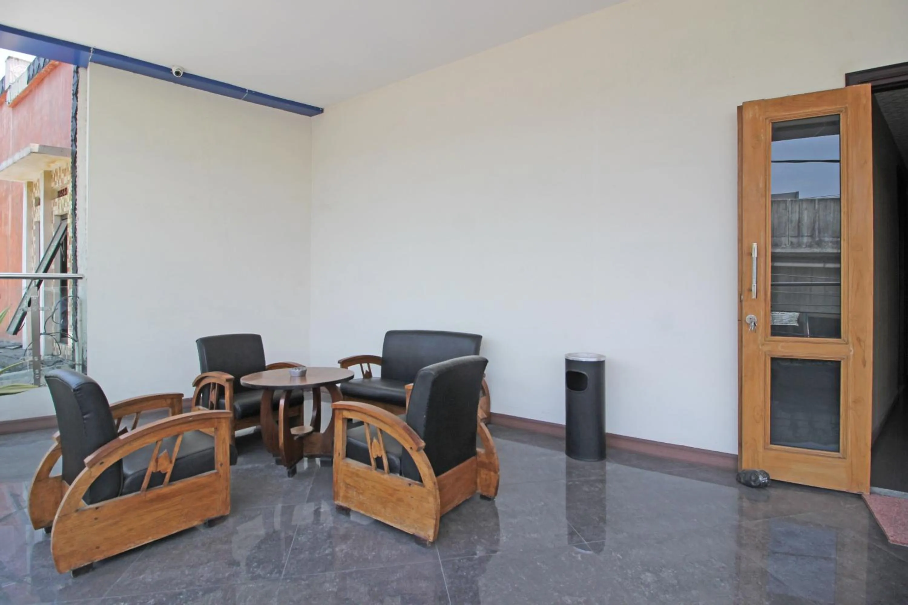 Property building in RedDoorz near UNS Solo