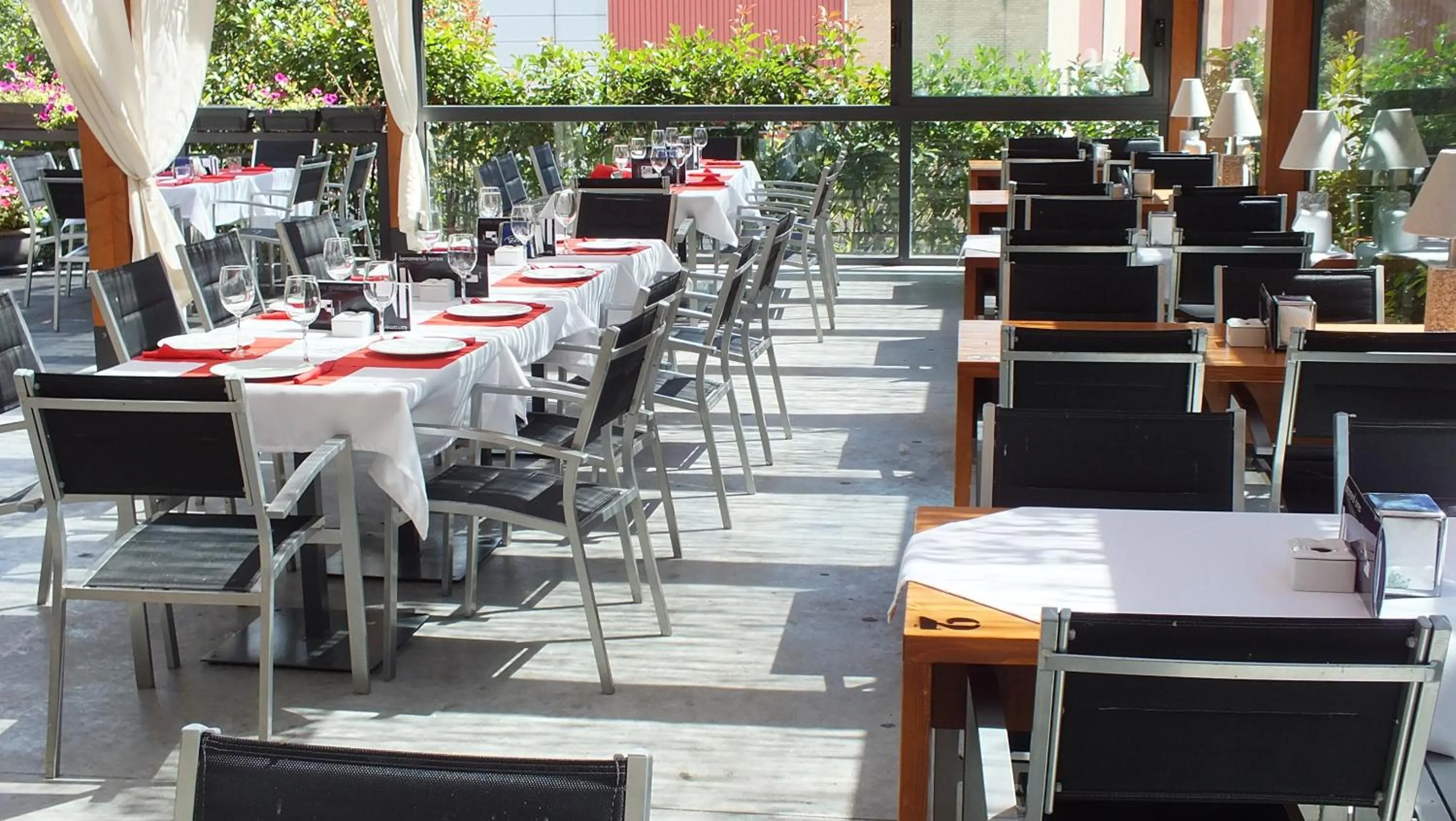 Restaurant/places to eat in Larramendi Torrea