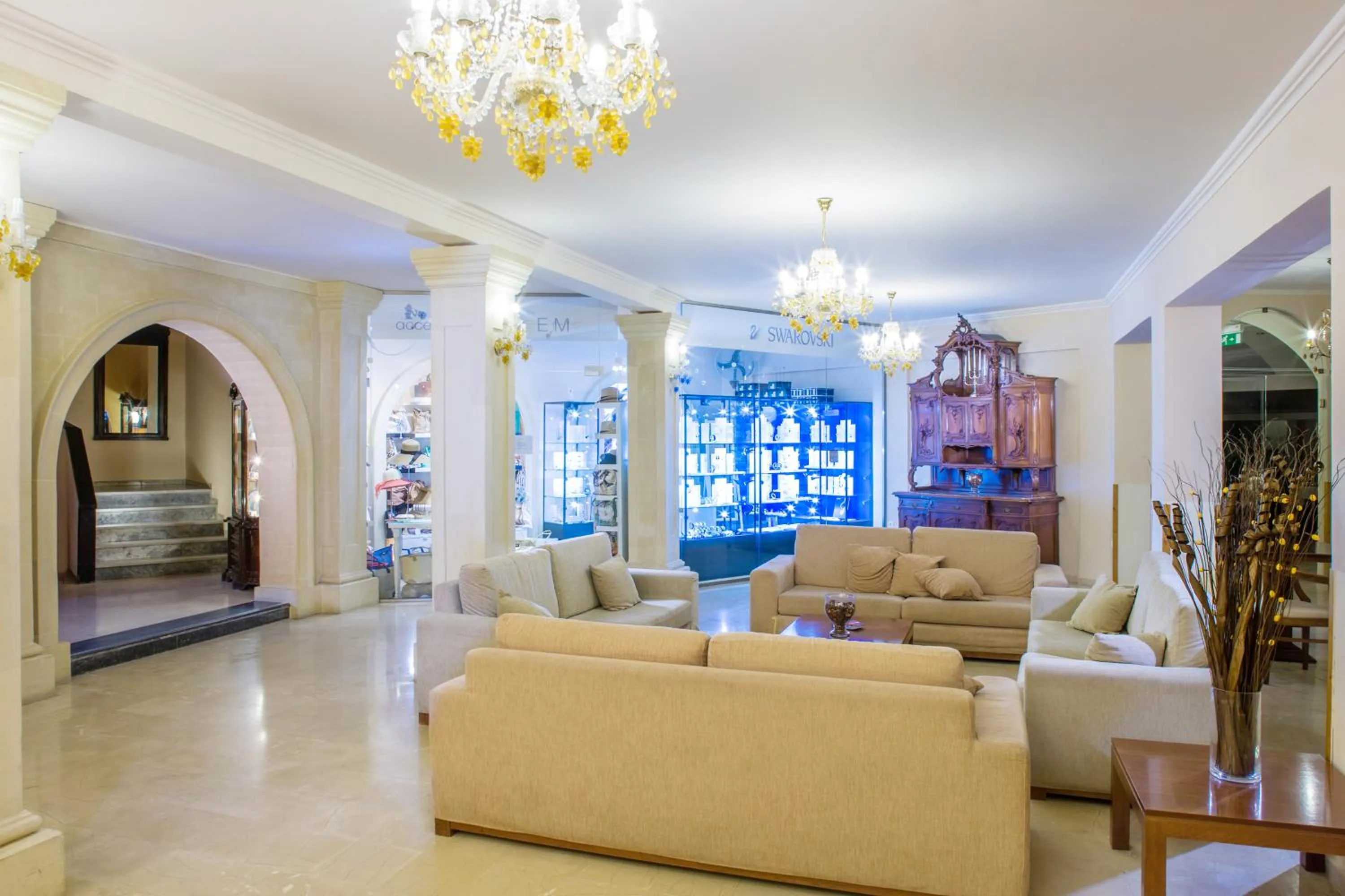 Lobby or reception in Paleo ArtNouveau Hotel - Adults Only