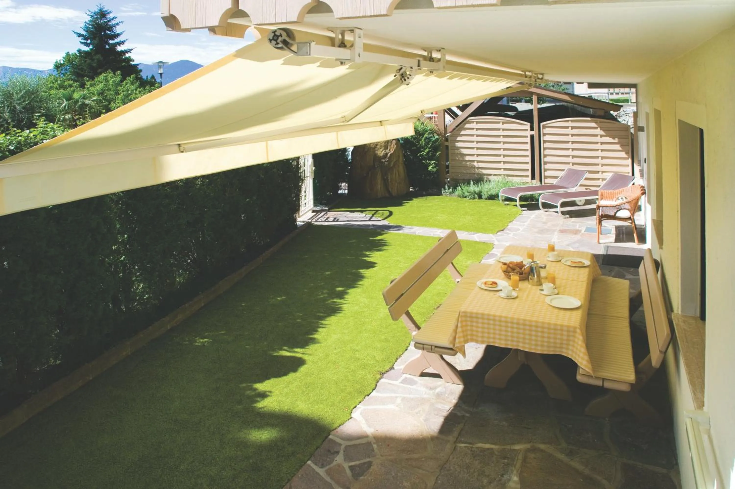 Entertainment in Residence Mignon