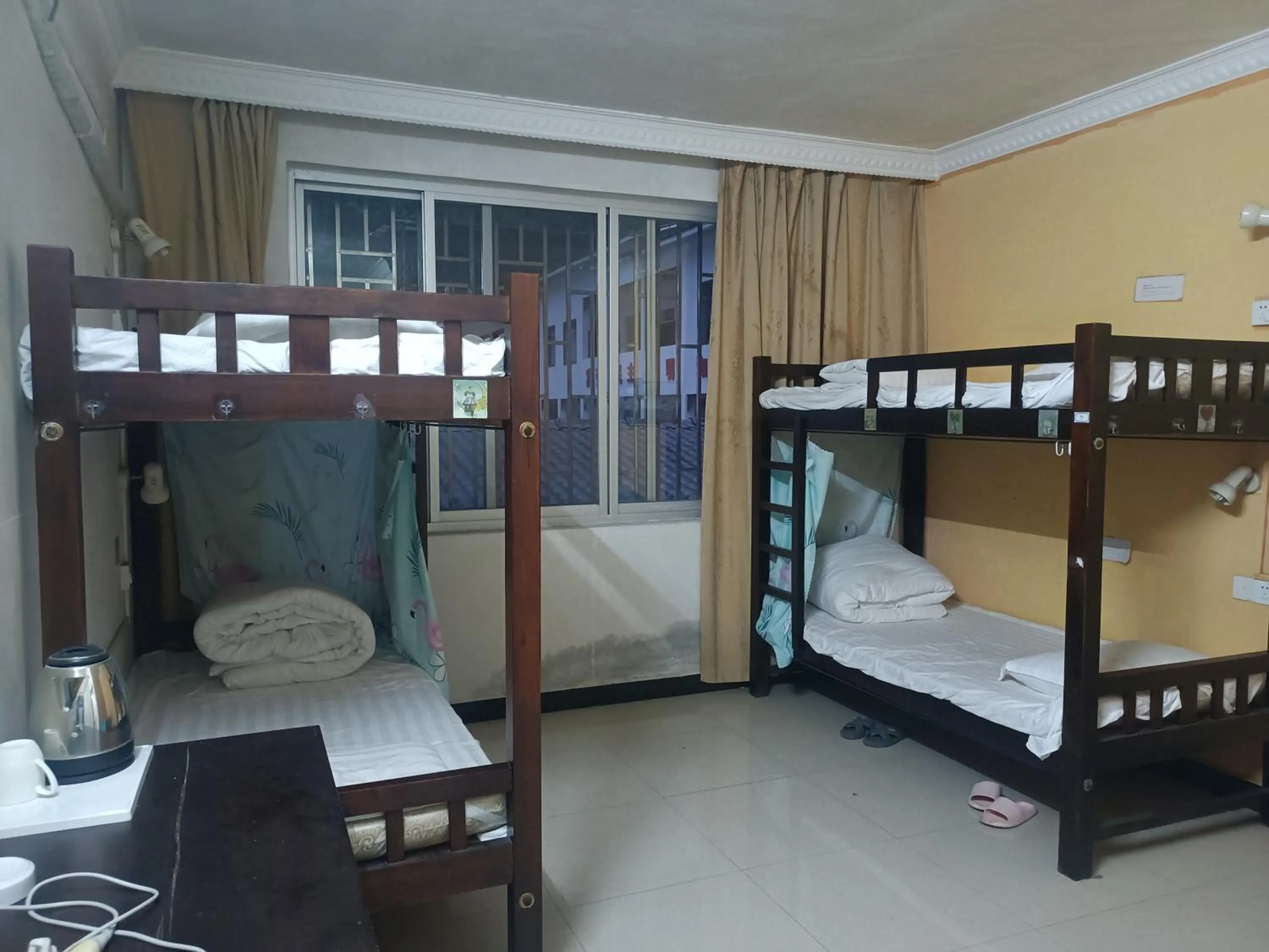 Bed in How Flowers Hostel & Party Coliving Coworking Nomad