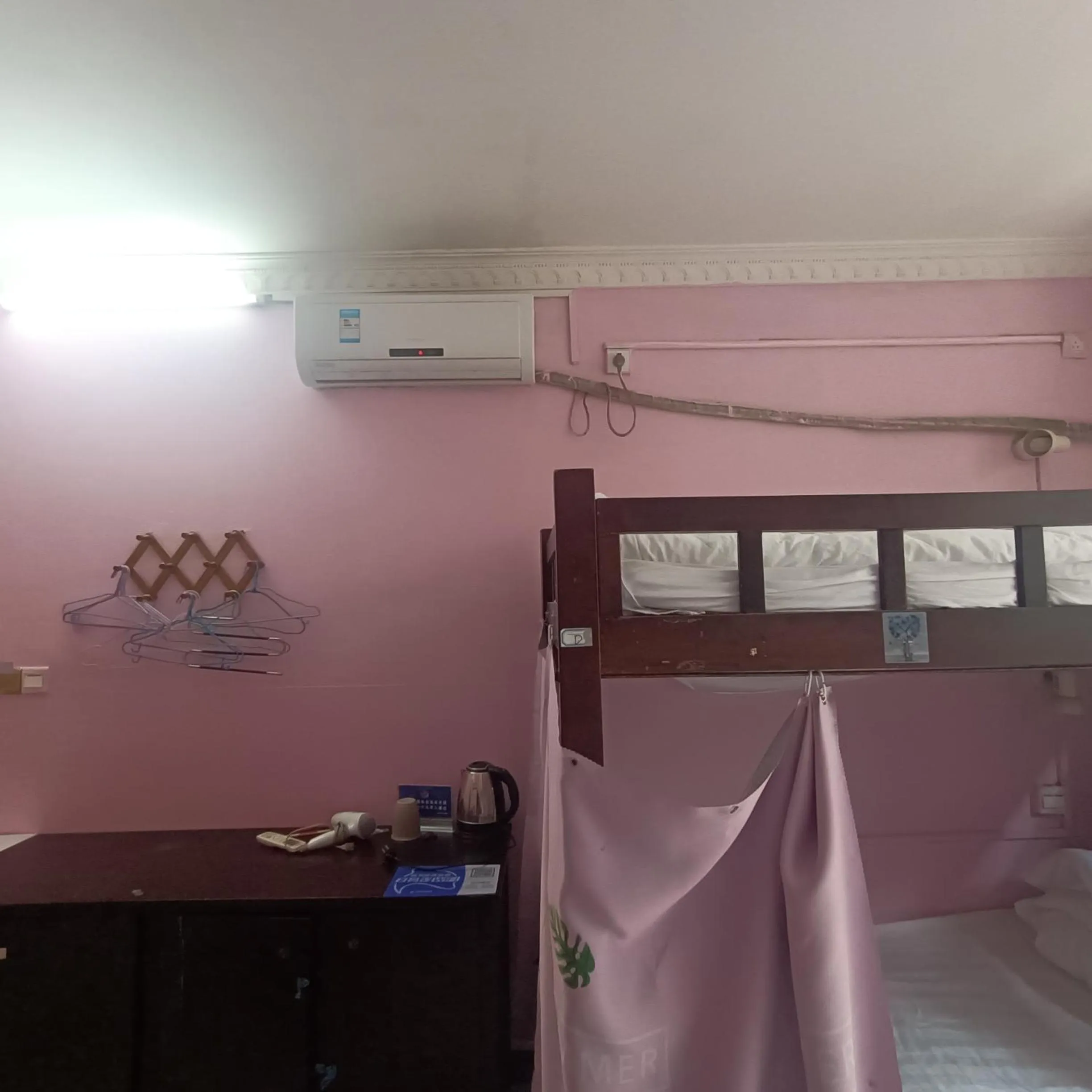 Bed in How Flowers Hostel & Party Coliving Coworking Nomad