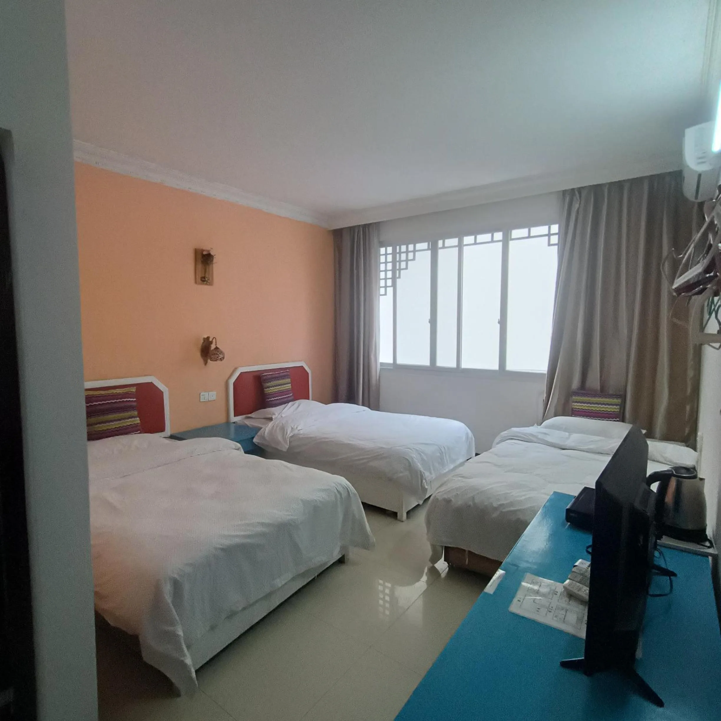 Bed in How Flowers Hostel & Party Coliving Coworking Nomad