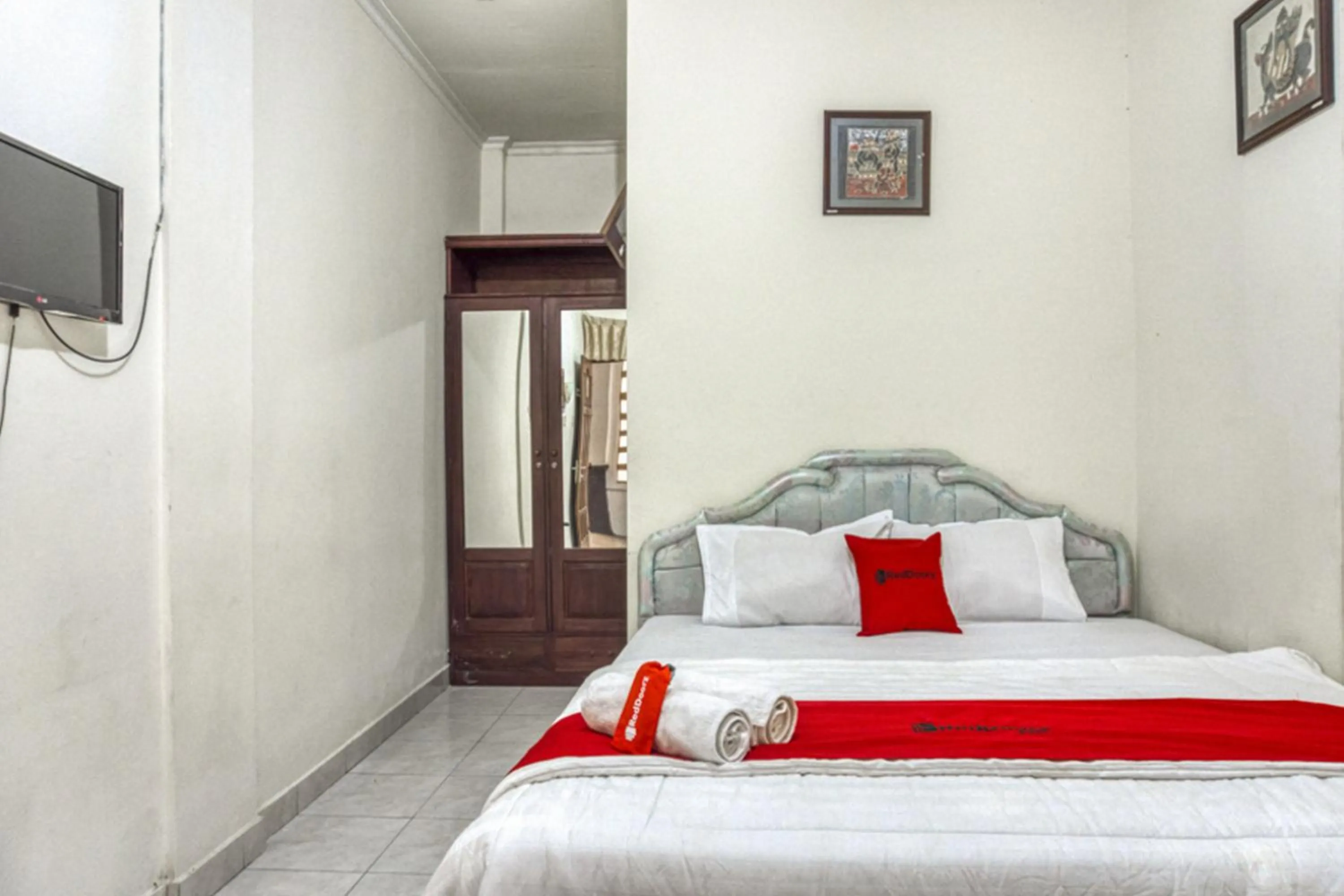 Bedroom, Bed in RedDoorz Syariah @ Raya Tajem Maguwo