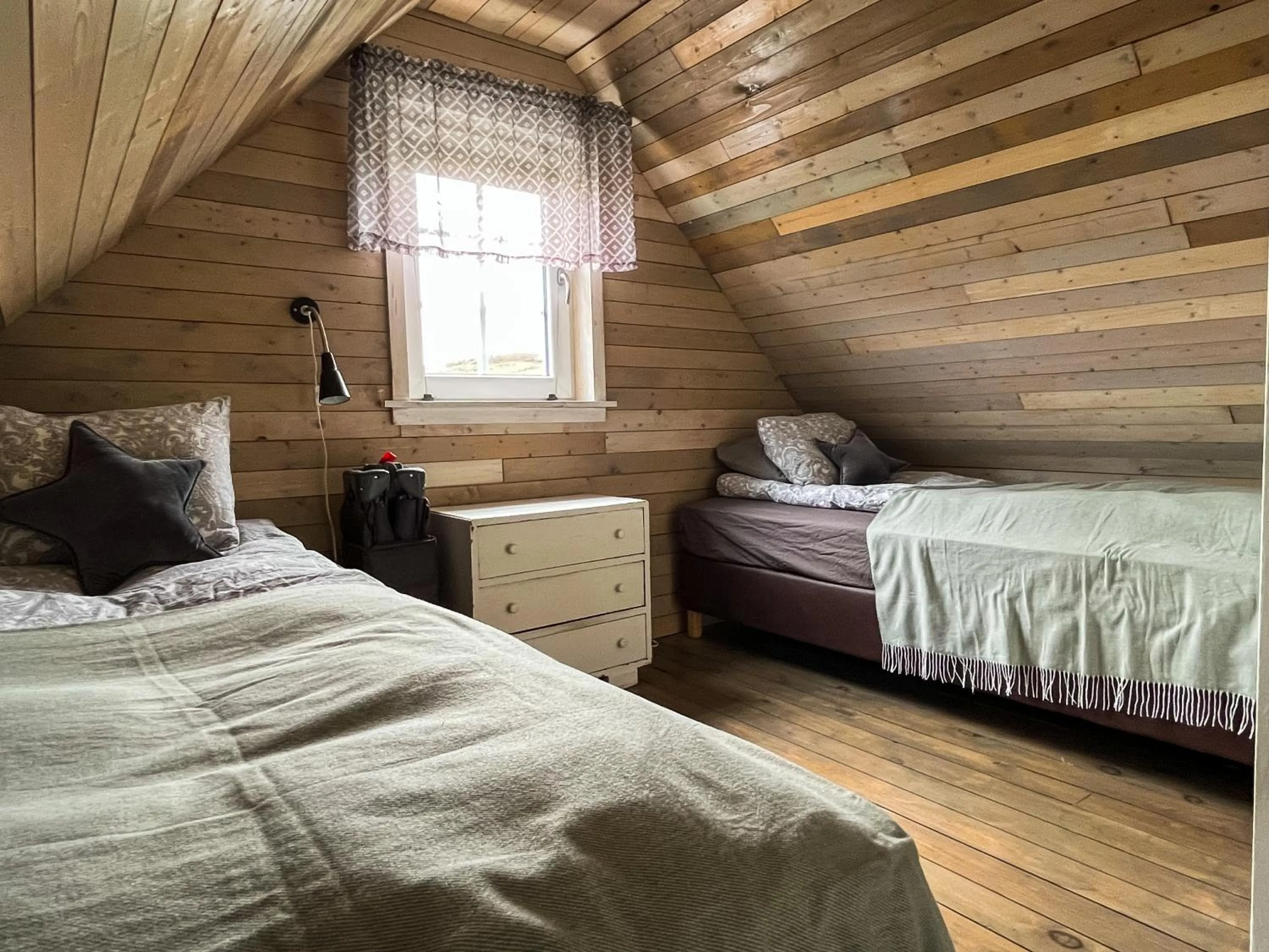 Bedroom, Bed in Hraunsnef Country Hotel
