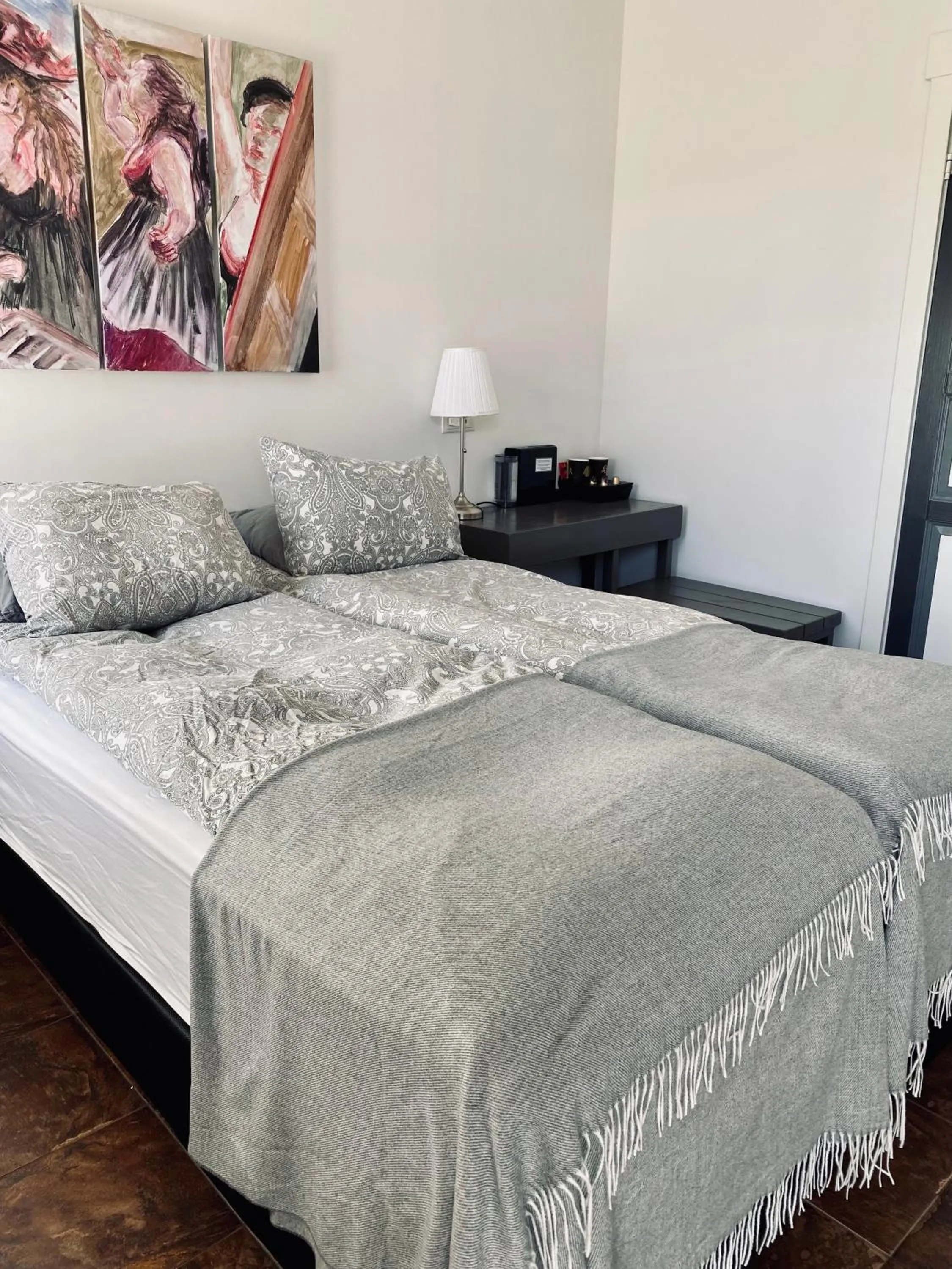 Bed in Hraunsnef Country Hotel