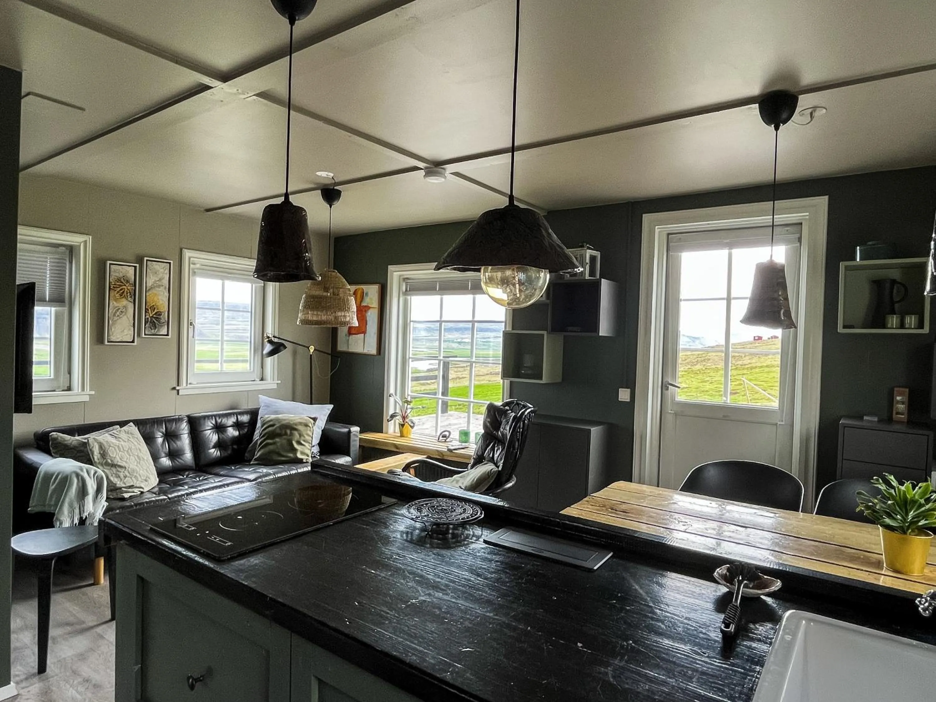 Living room in Hraunsnef Country Hotel