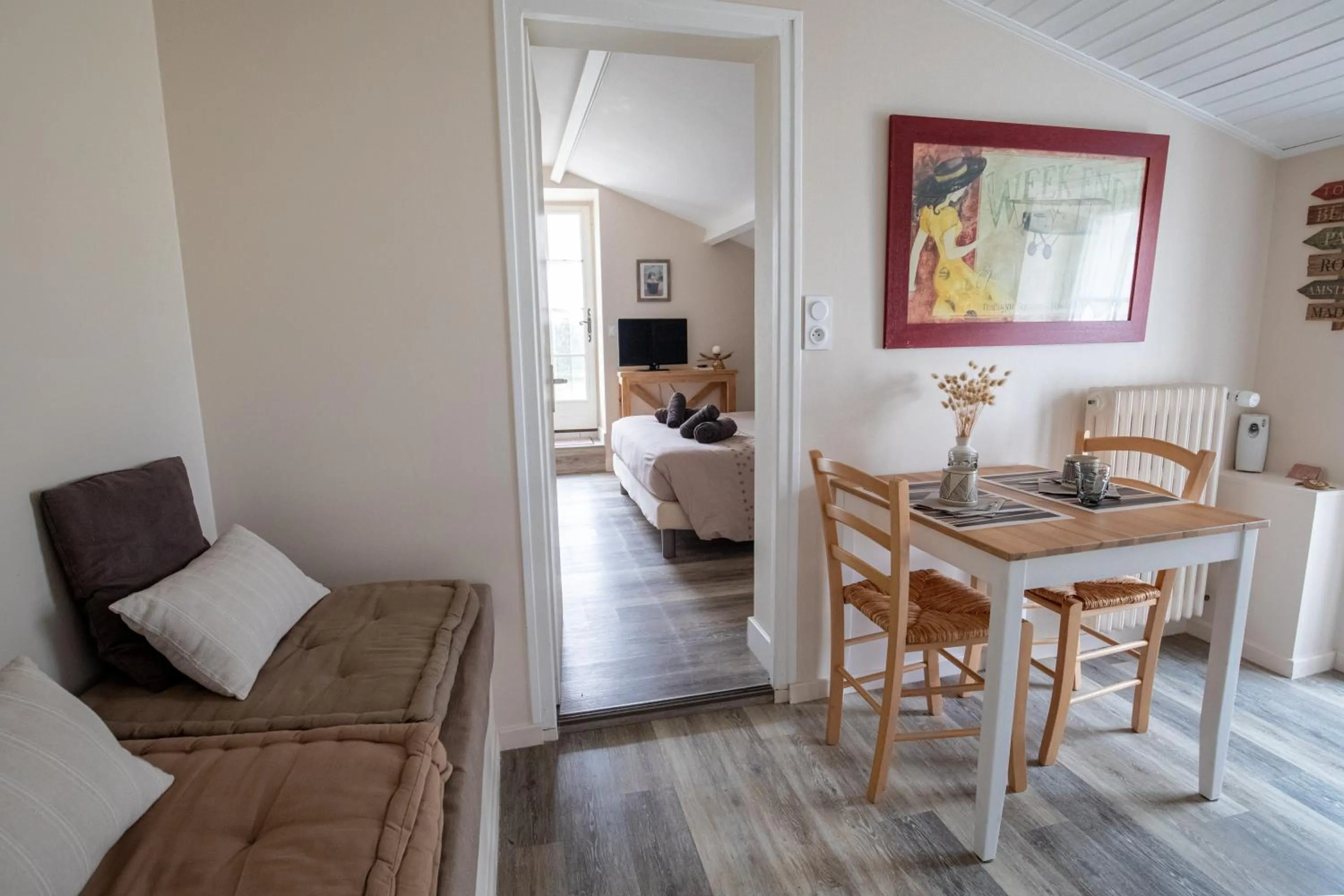 TV and multimedia in Les granges du chiron