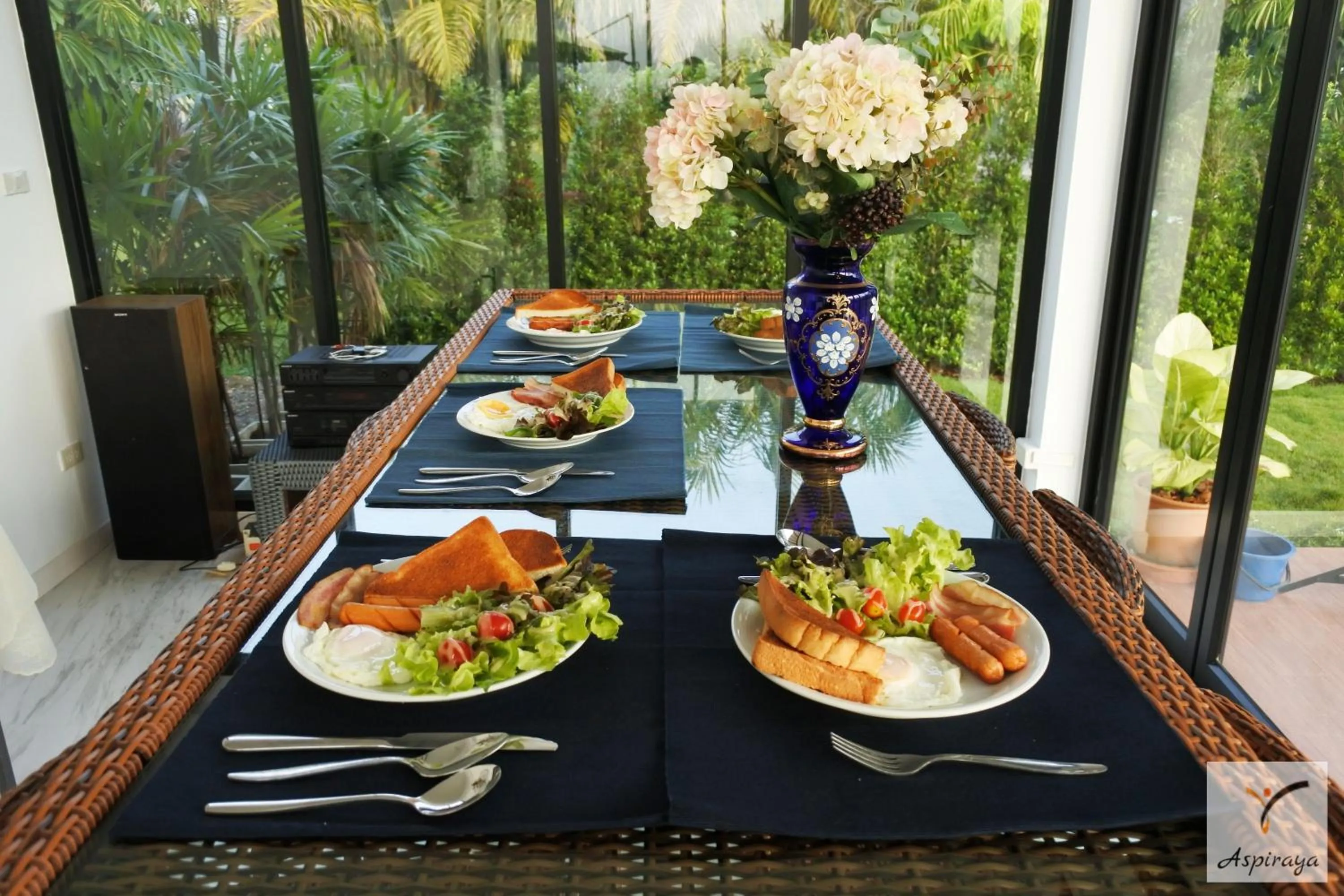 Breakfast in Aspiraya Resort